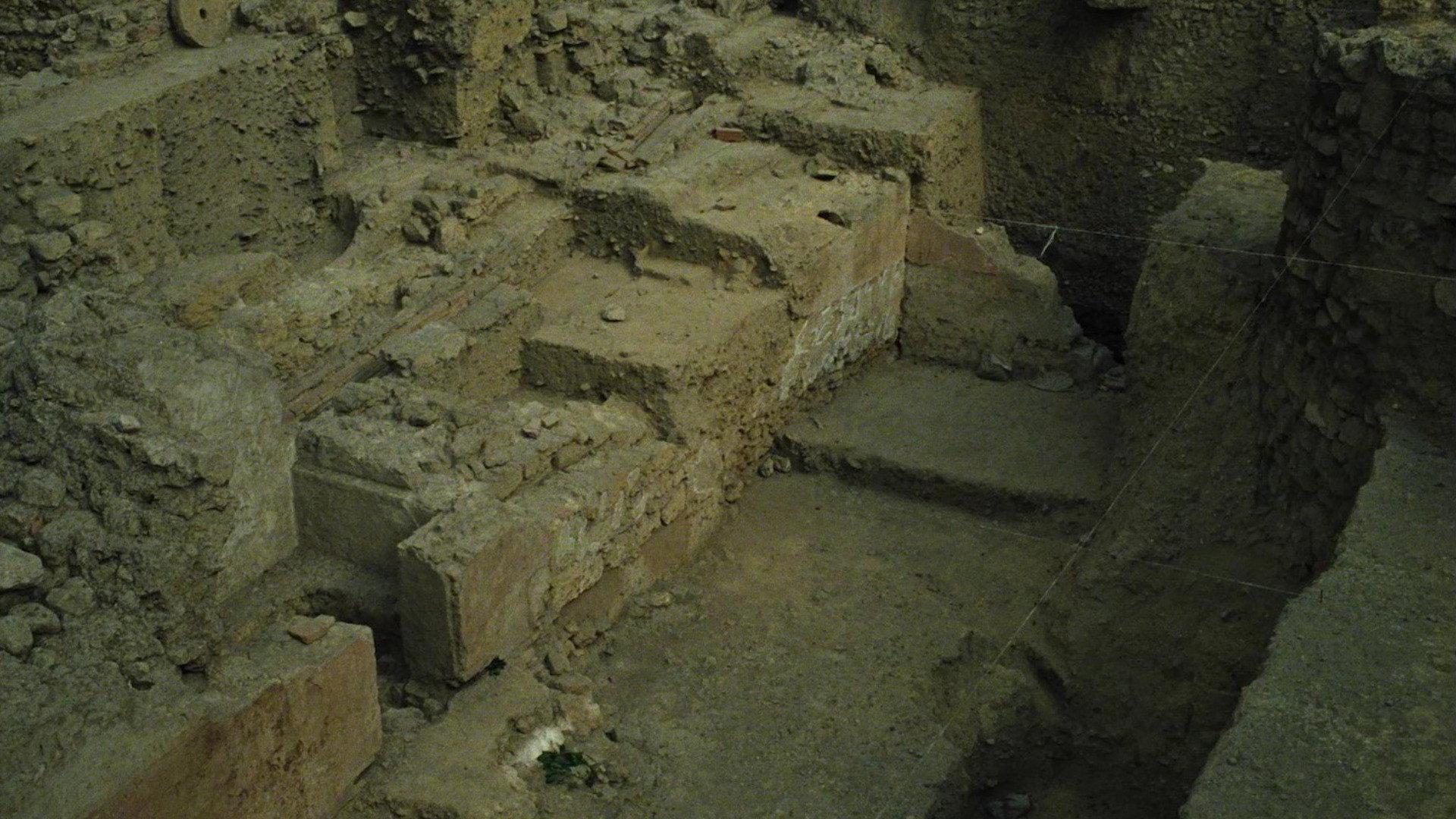 Snow White 2000 movie scene