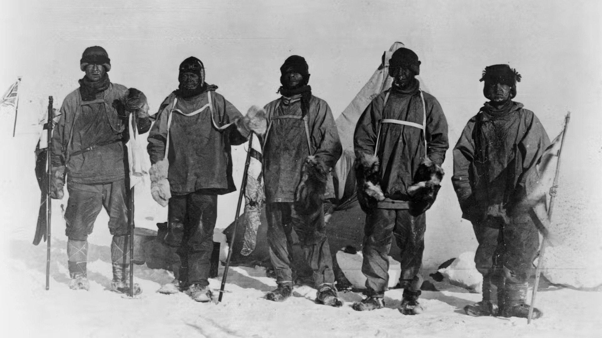 90° South 1933 movie scene