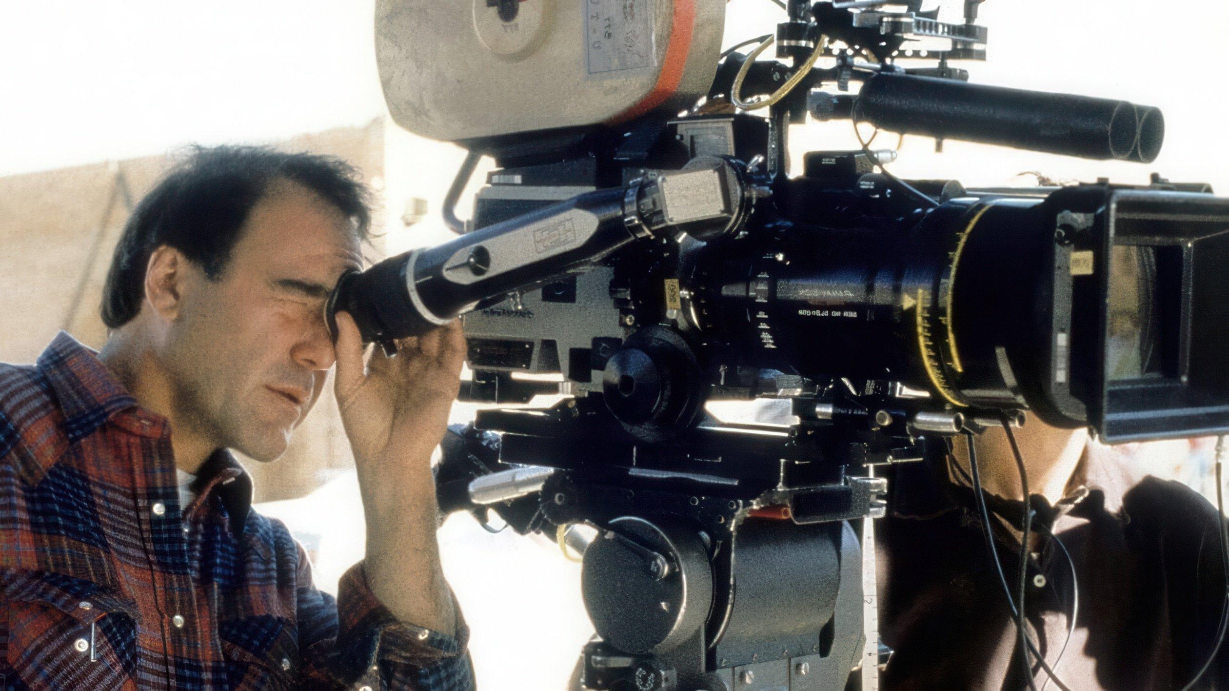 Oliver Stone: El outsider 2025 movie scene