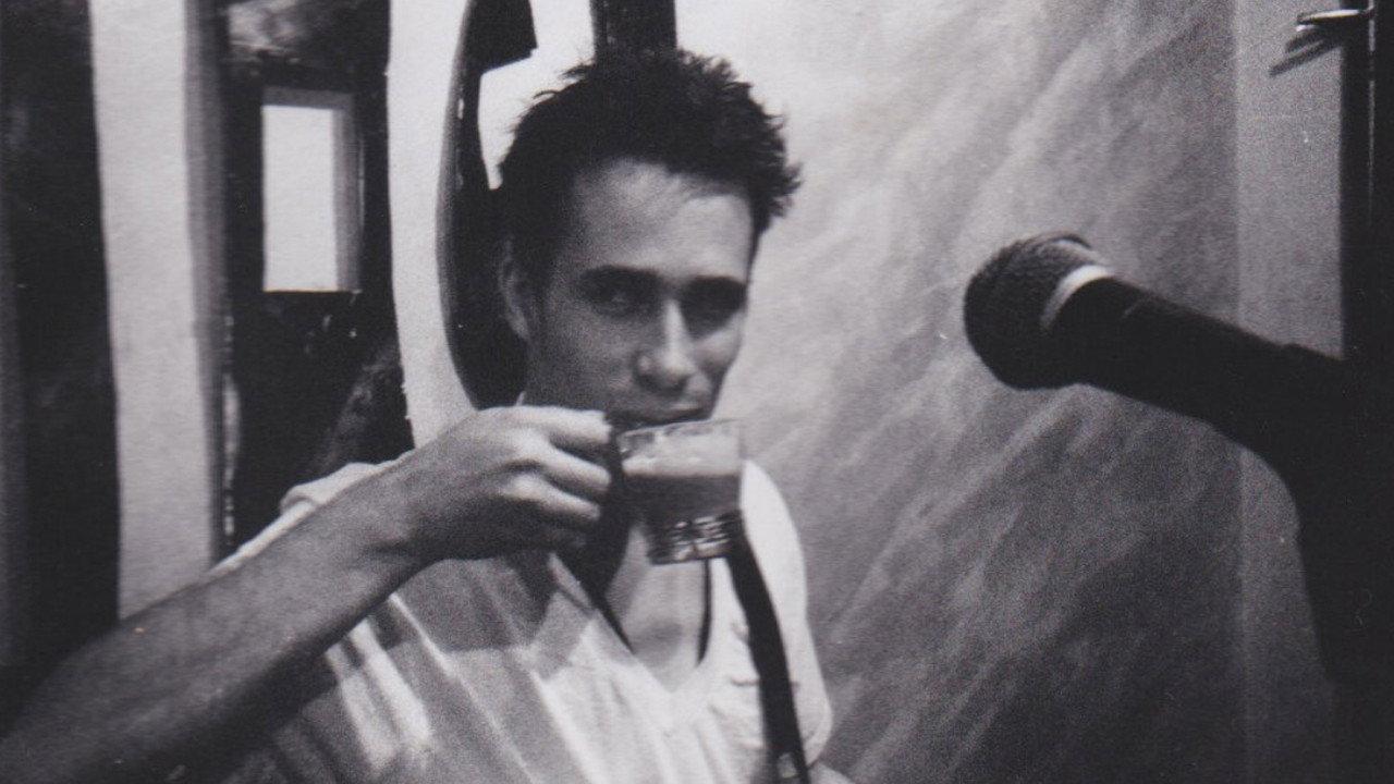 Jeff Buckley: Live At Sin-é 2003 movie scene