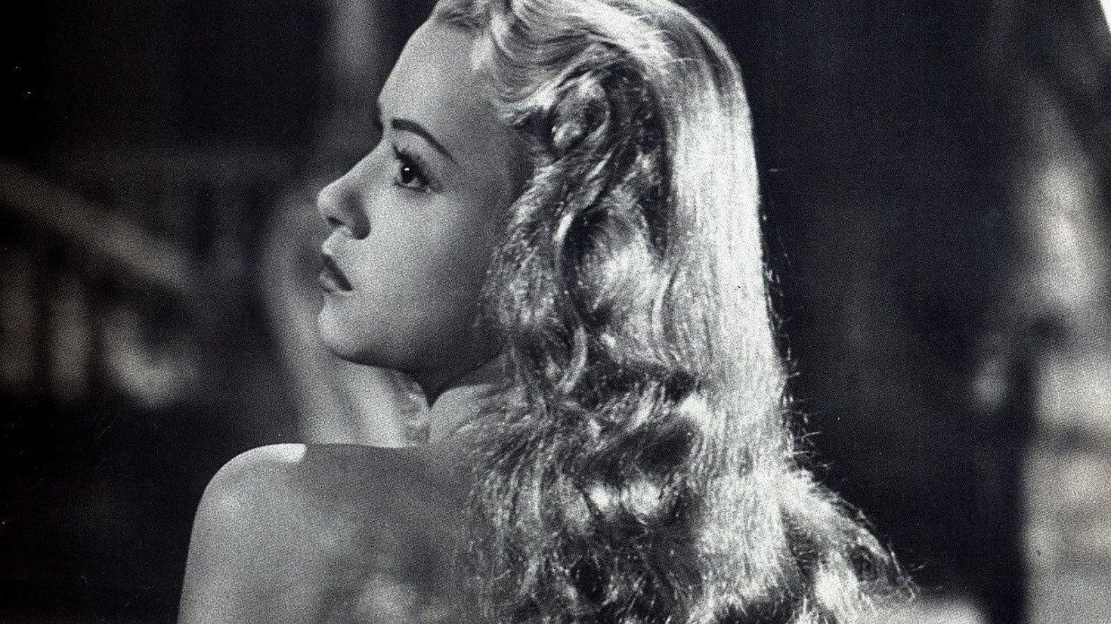 The Naked Angel 1946 movie scene
