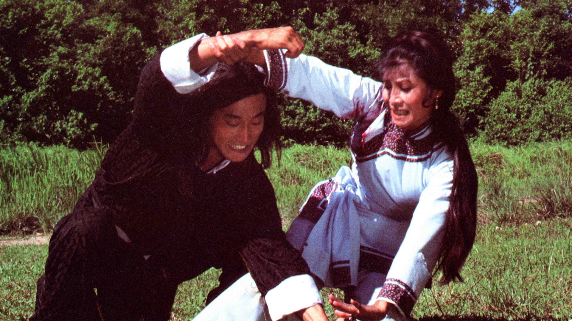 Daggers 8 1980 movie scene