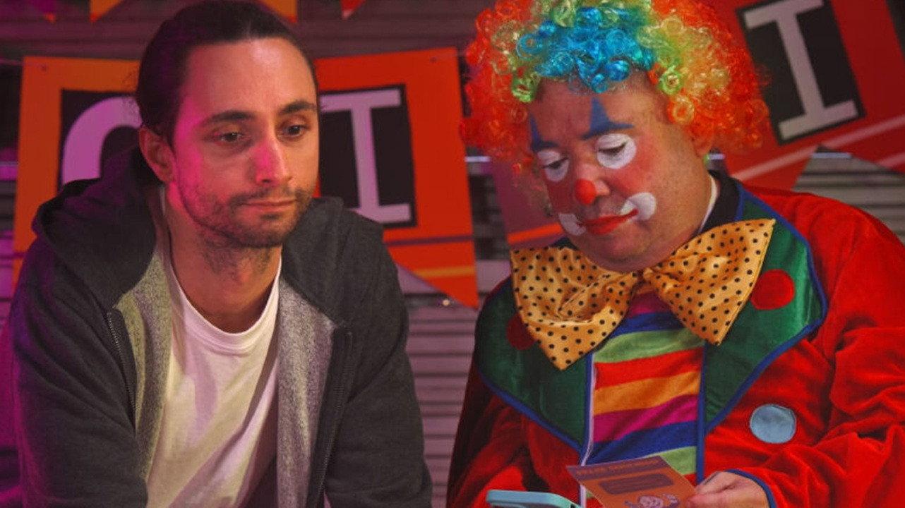 Feliz Suicidio 2025 movie scene