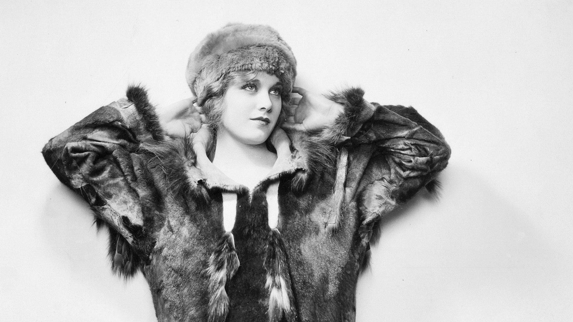 Wolves of the North 1924 movie scene