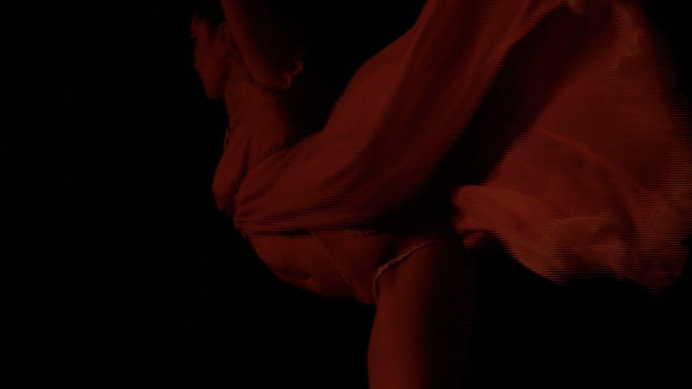 Pretty en Rose 2013 movie scene