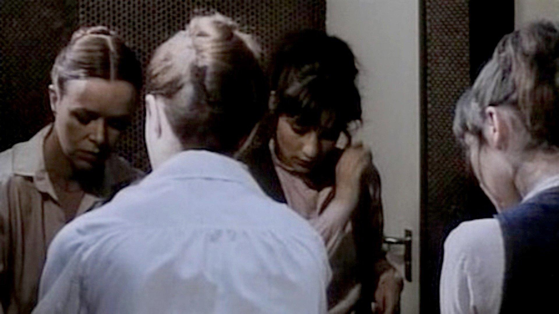 Sisters, or The Balance of Happiness 1979 movie scene