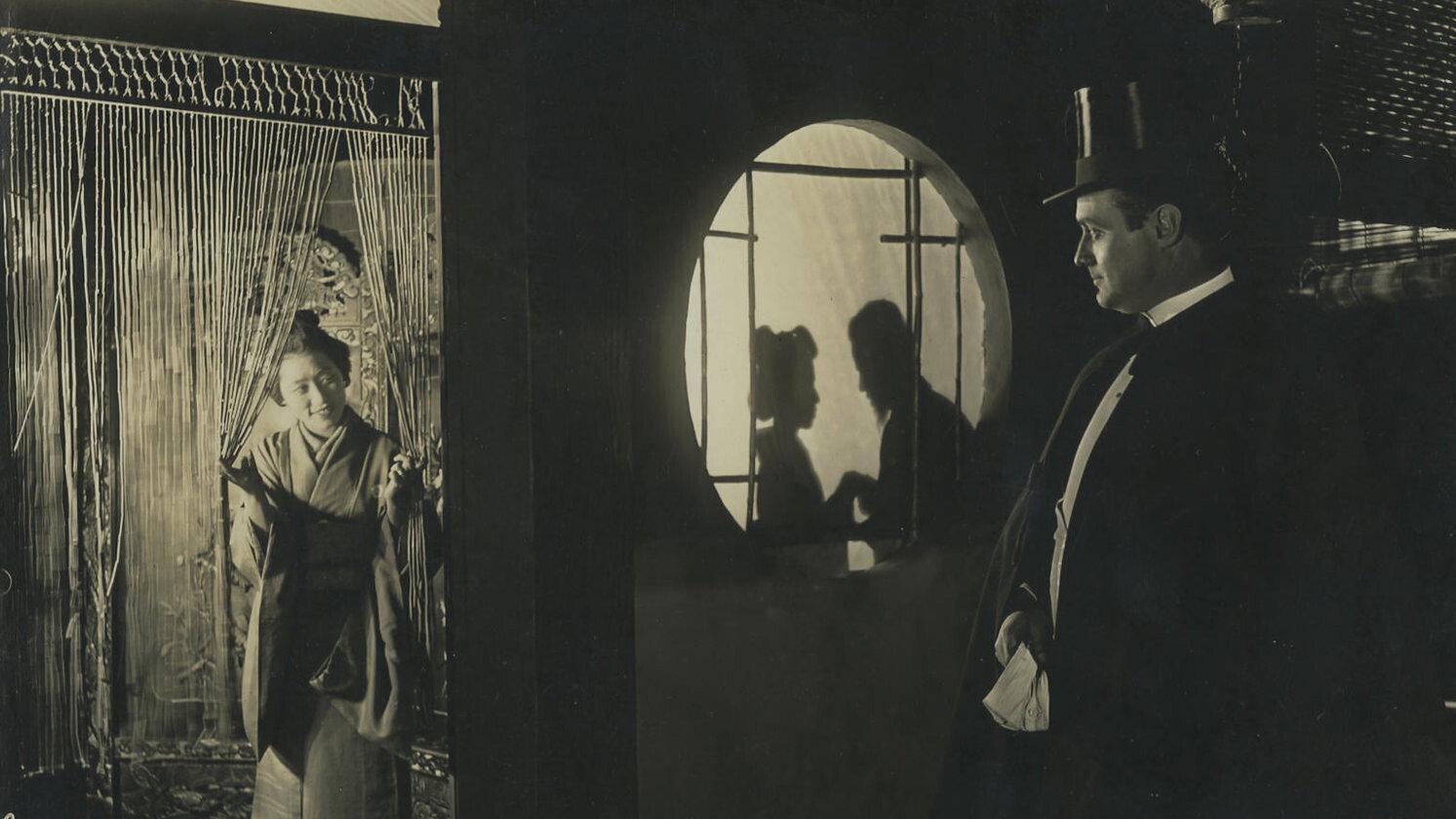 The Door Between 1917 movie scene