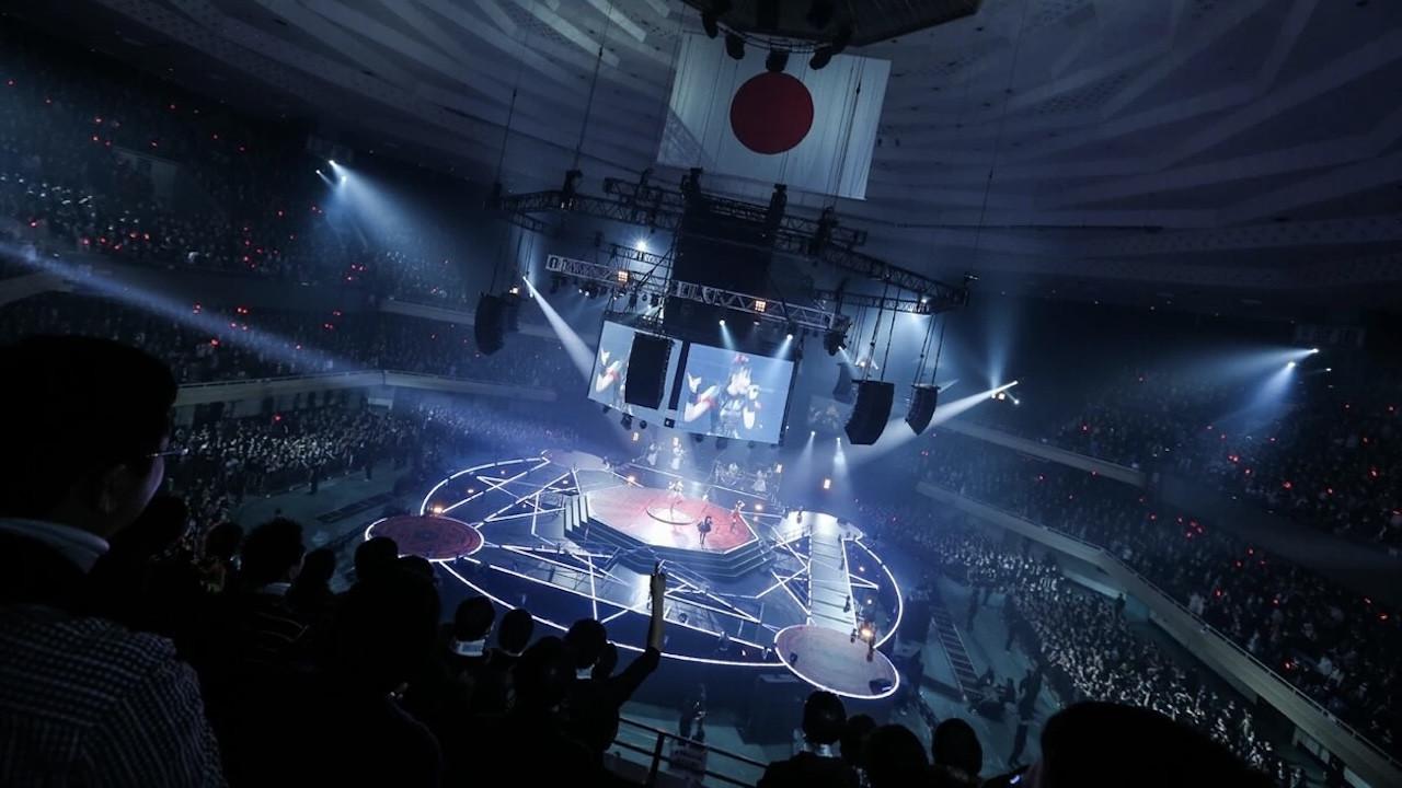 BABYMETAL - Live at Budokan ~Red Night & Black Night Apocalypse~ 2015 movie scene