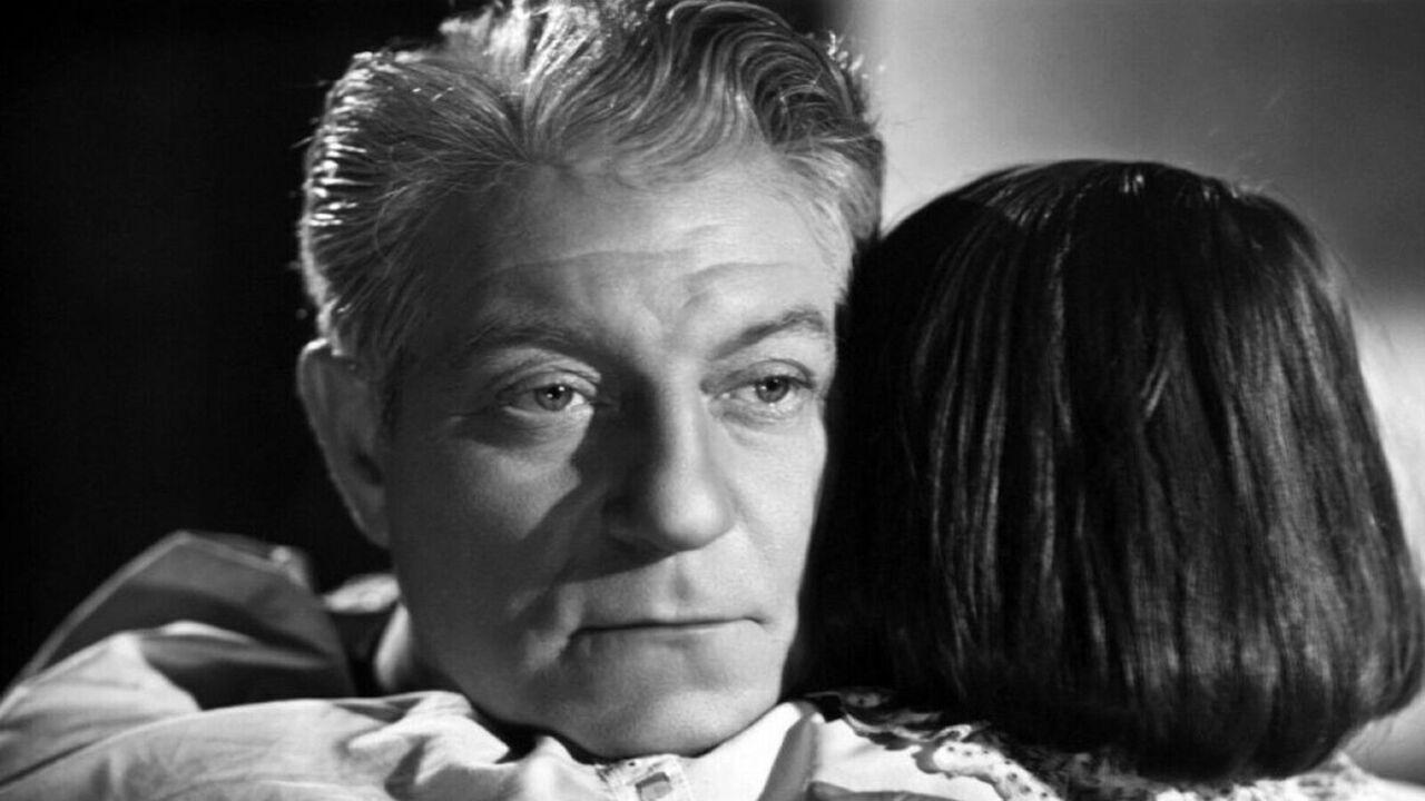 Twelve Hours to Live 1950 movie scene