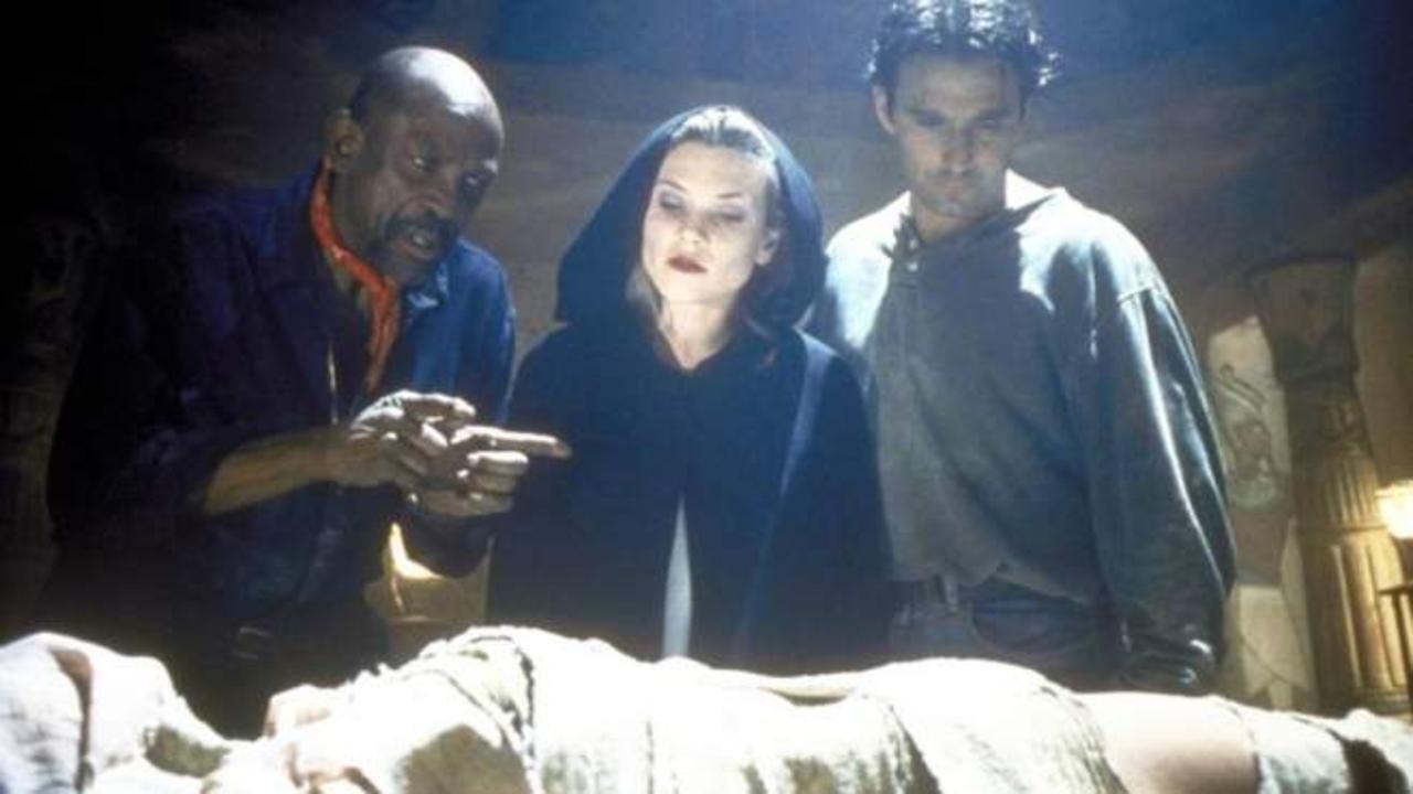 Legend of the Mummy 1998 movie scene