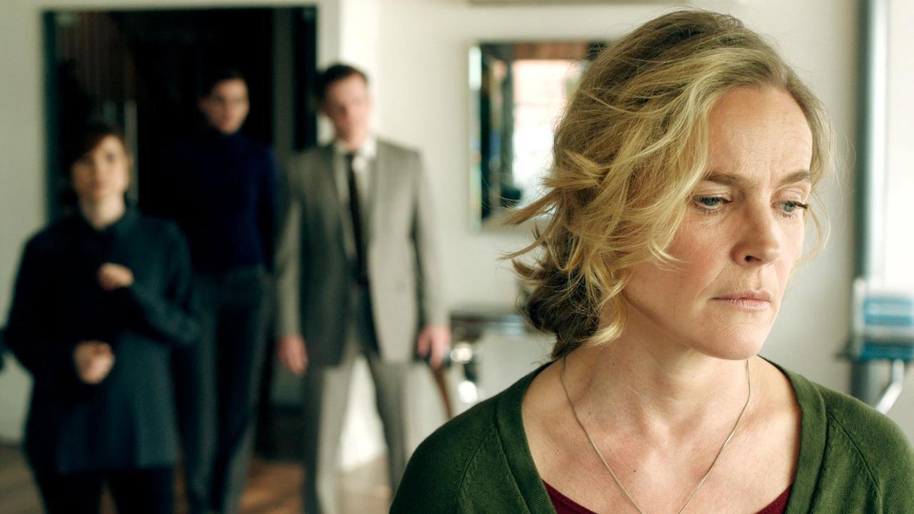 Der Beobachter 2015 movie scene