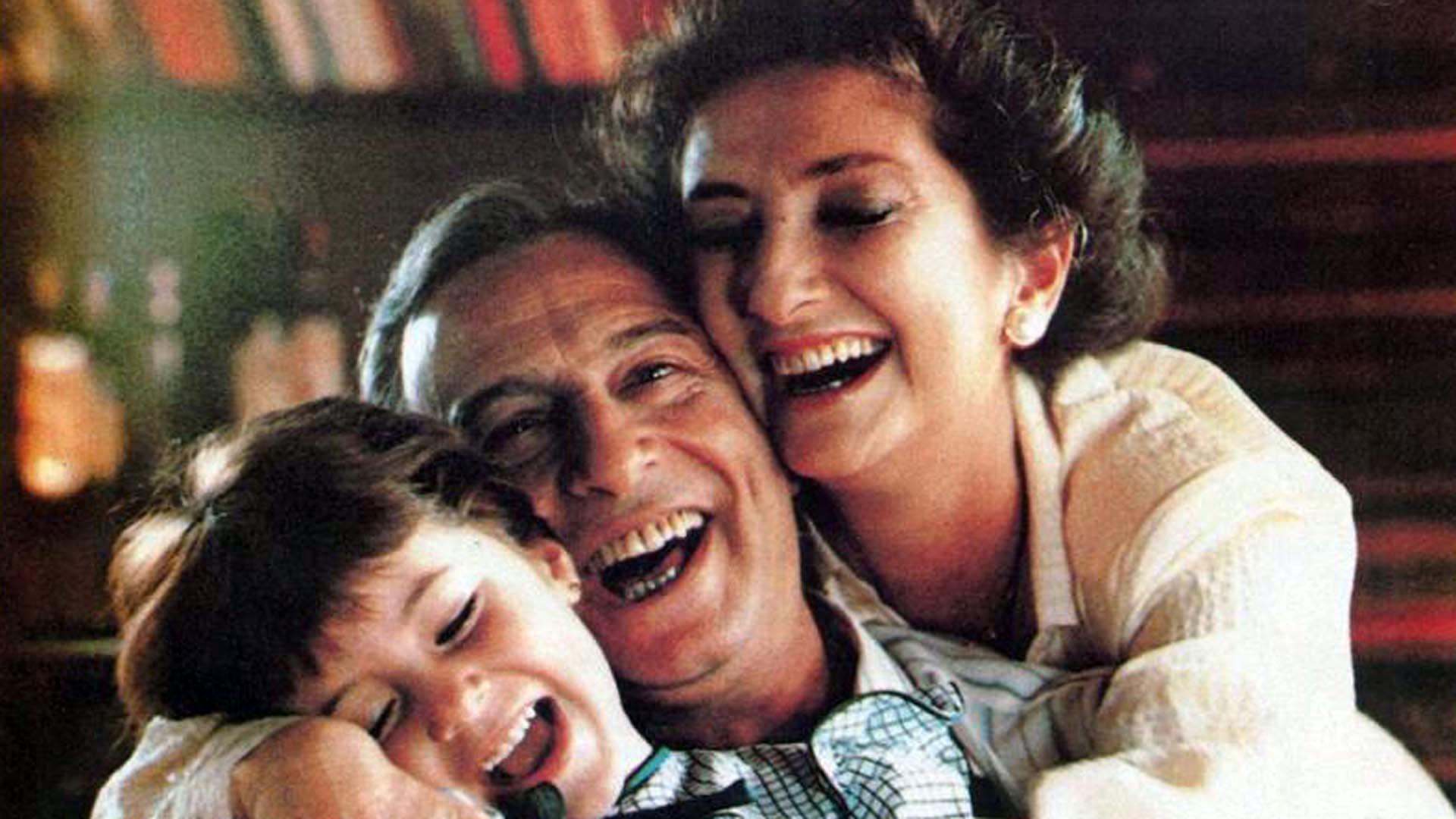 The Official Story 1985 movie scene