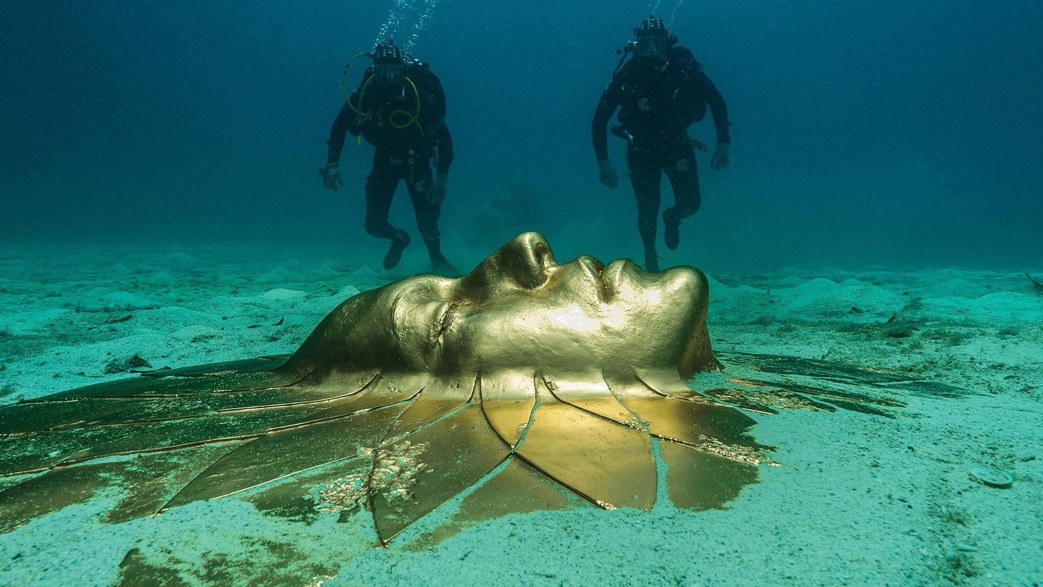Treasures from the Wreck of the Unbelievable 2017 movie scene