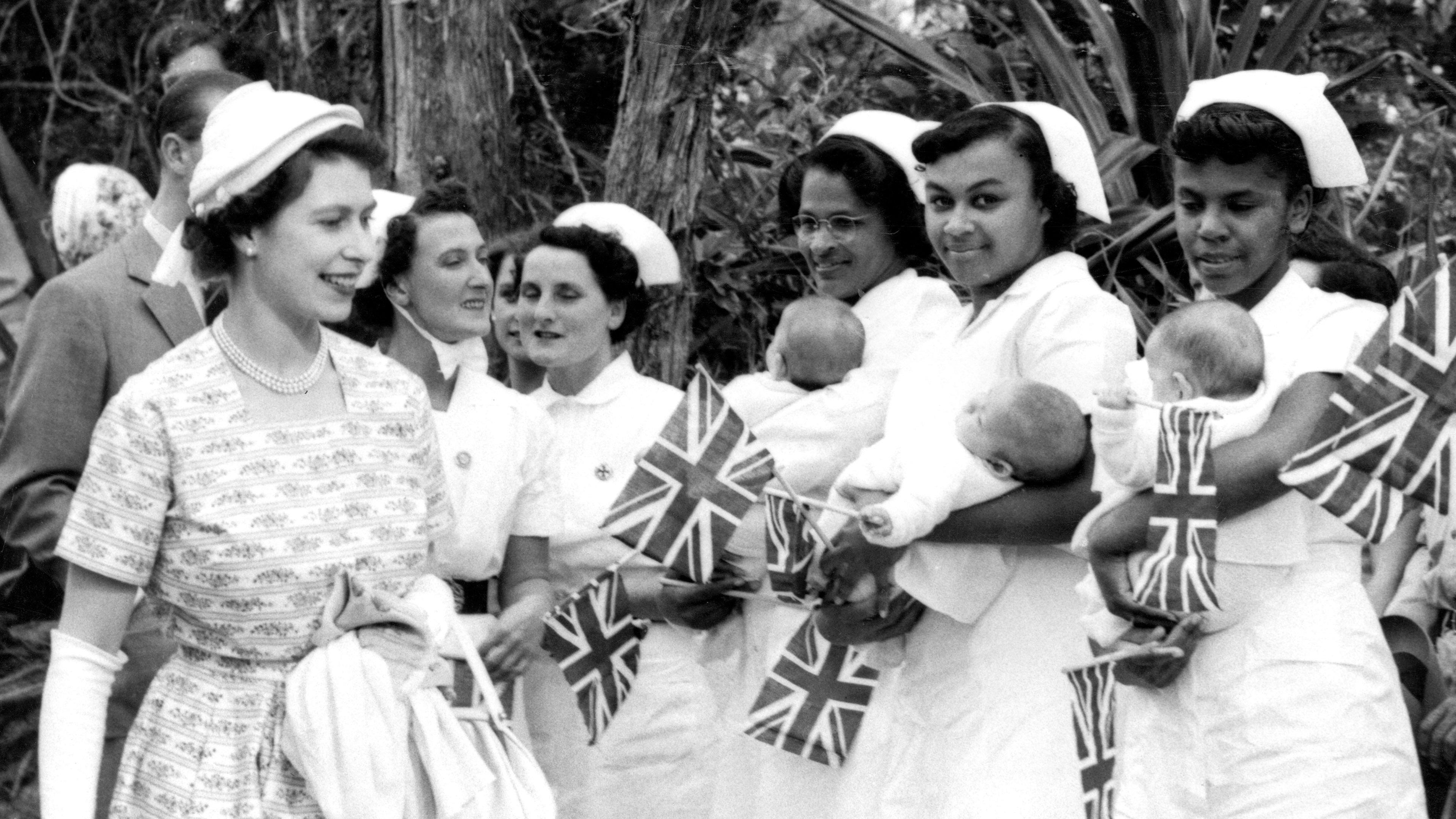 Elizabeth: Fashioning a Monarch 2023 movie scene