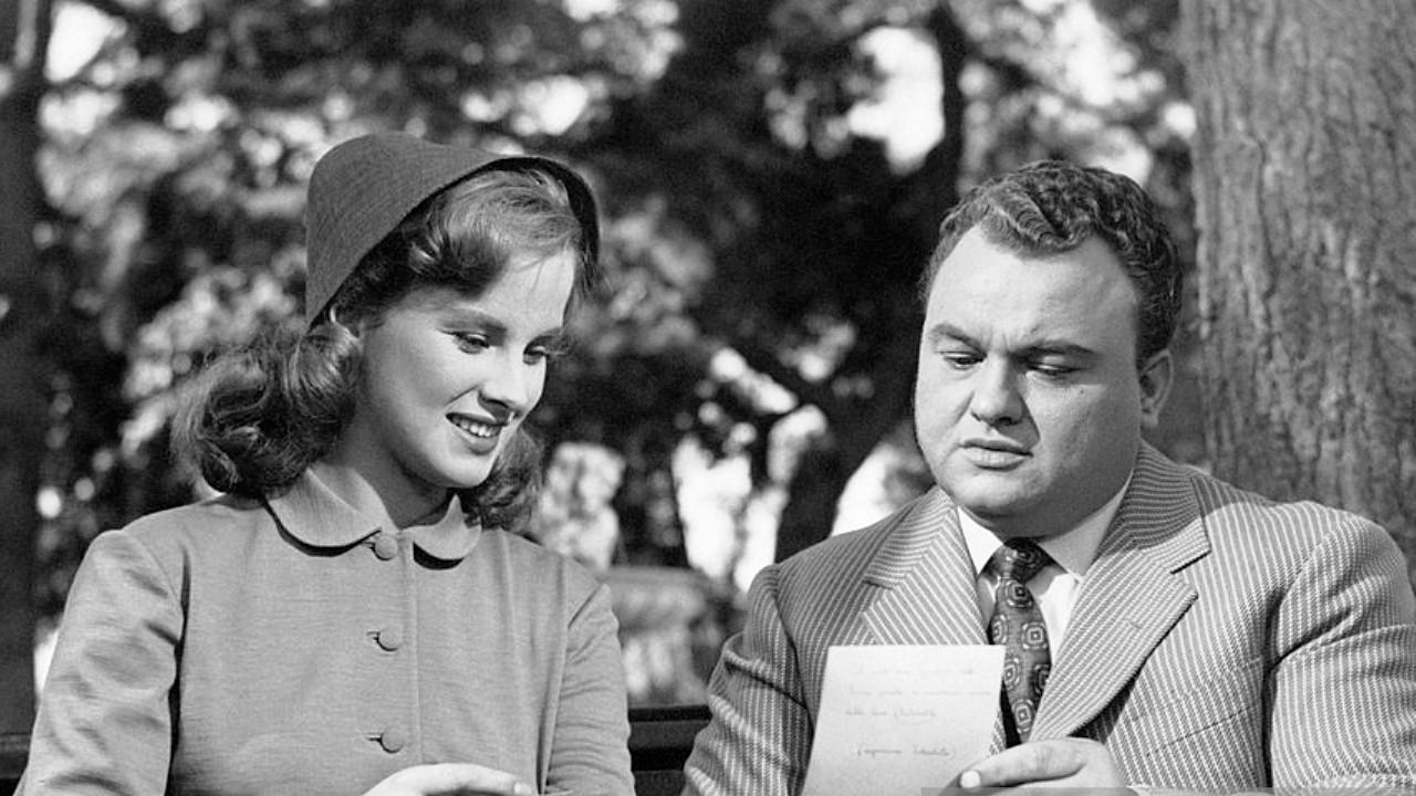 Songs in the streets 1950 movie scene