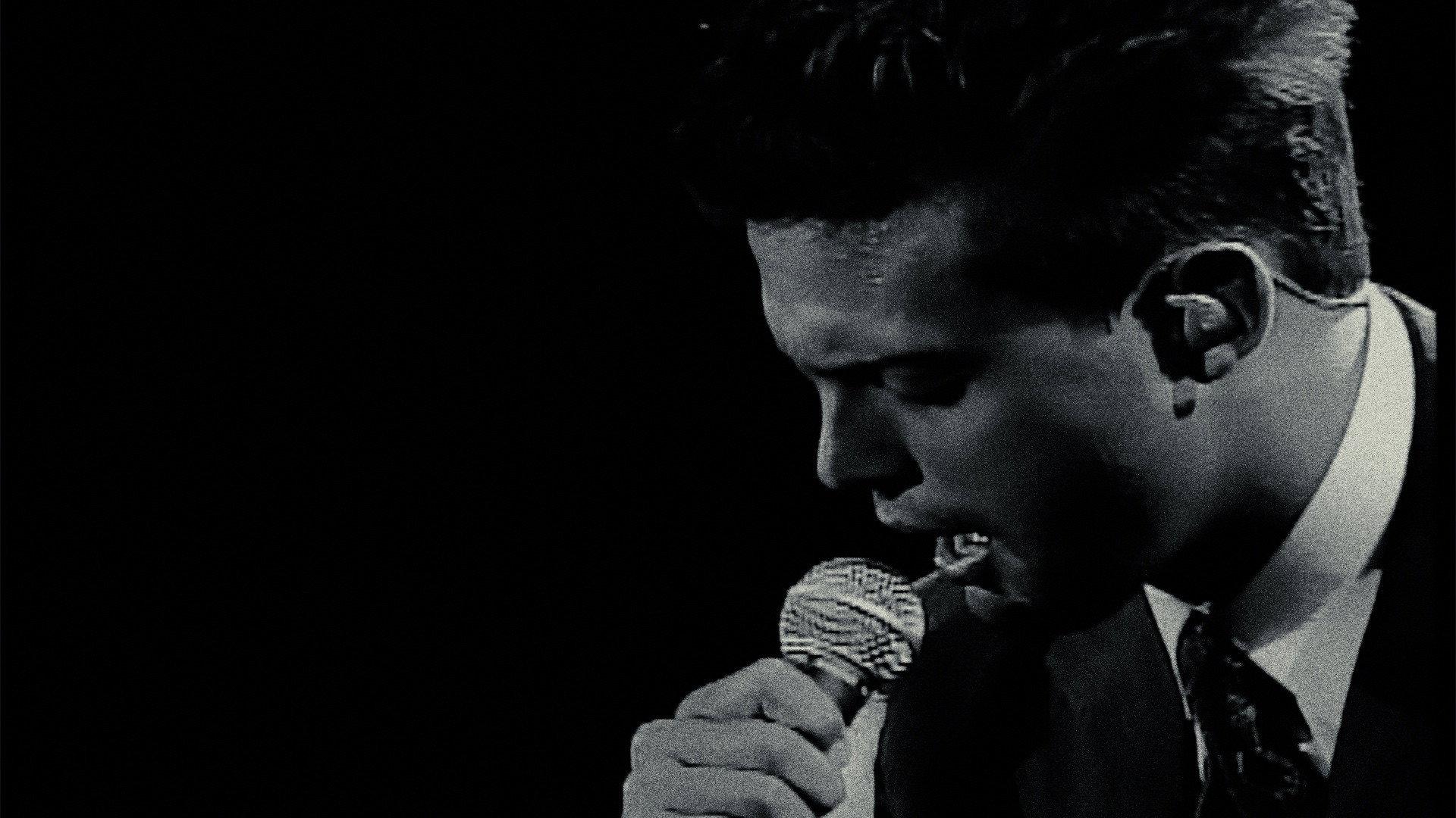 Luis Miguel: El Concierto 1995 movie scene