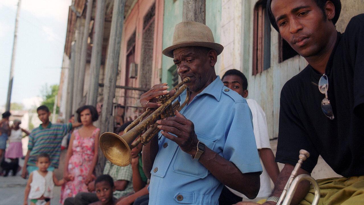 Cuba Feliz 2002 movie scene
