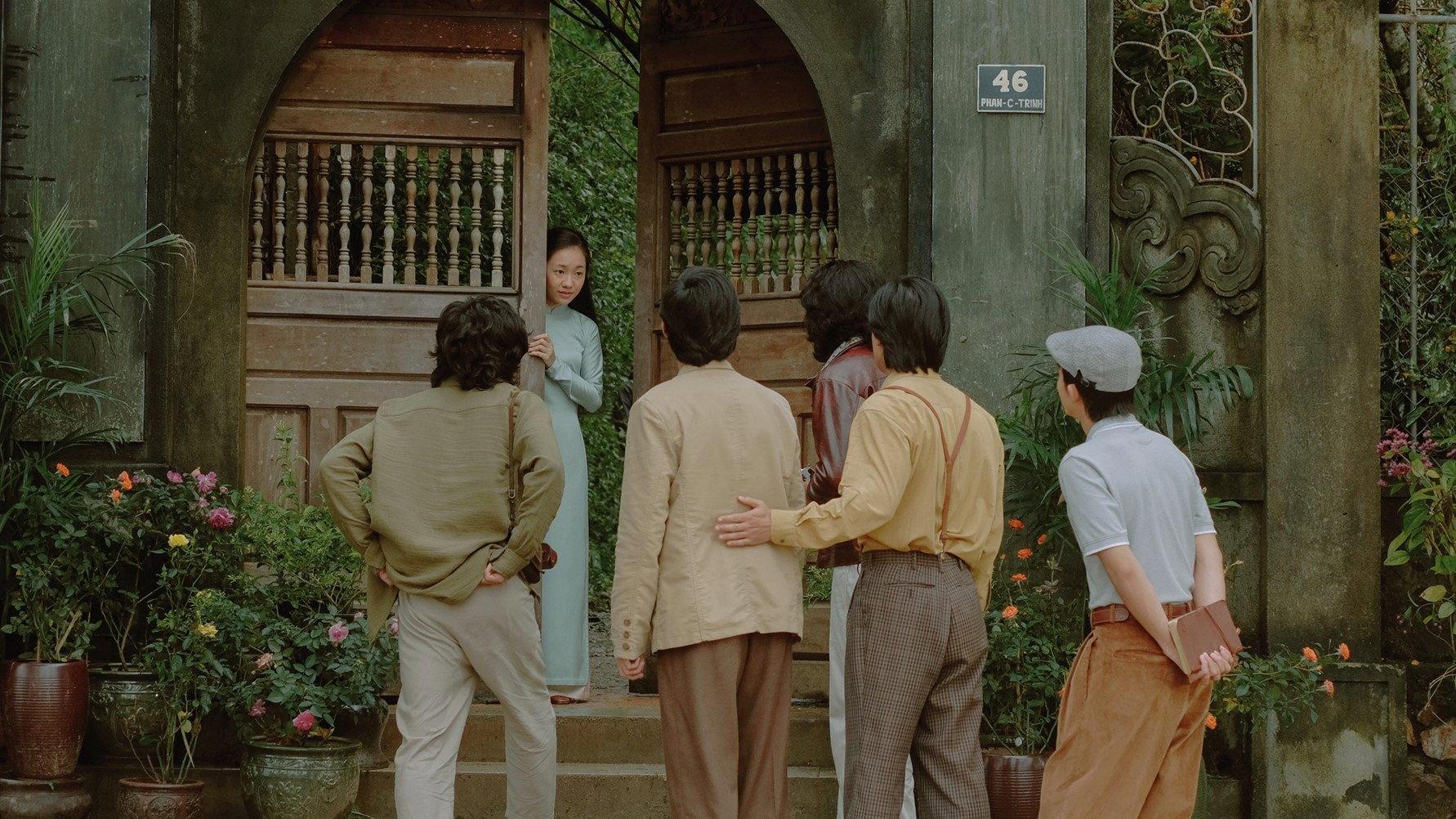 Trinh Cong Son 2022 movie scene
