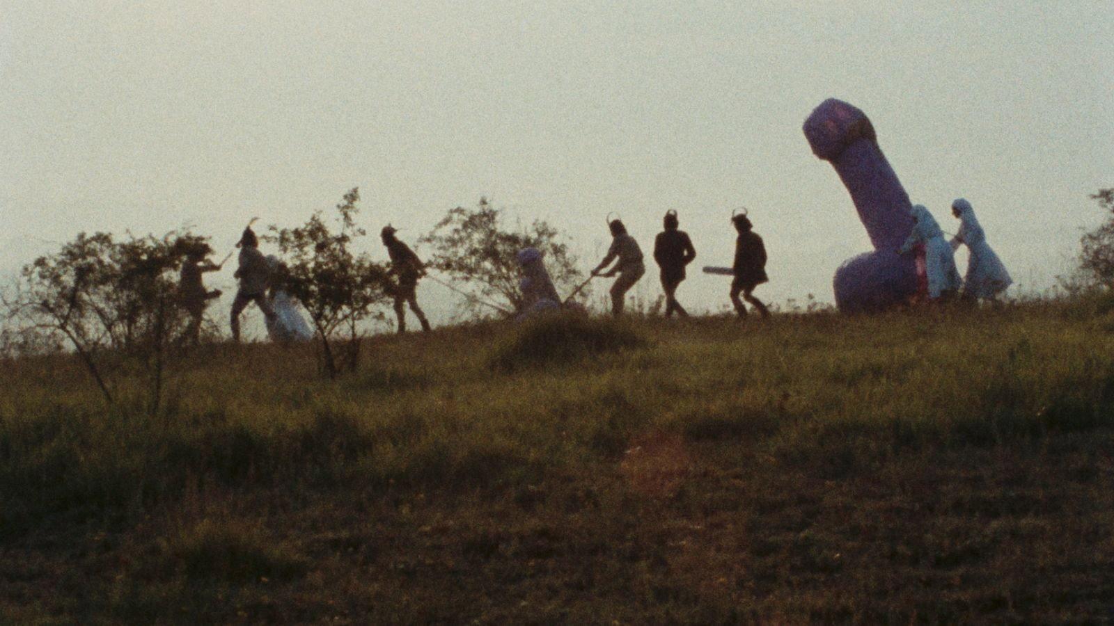 A Dream Longer Than the Night 1976 movie scene
