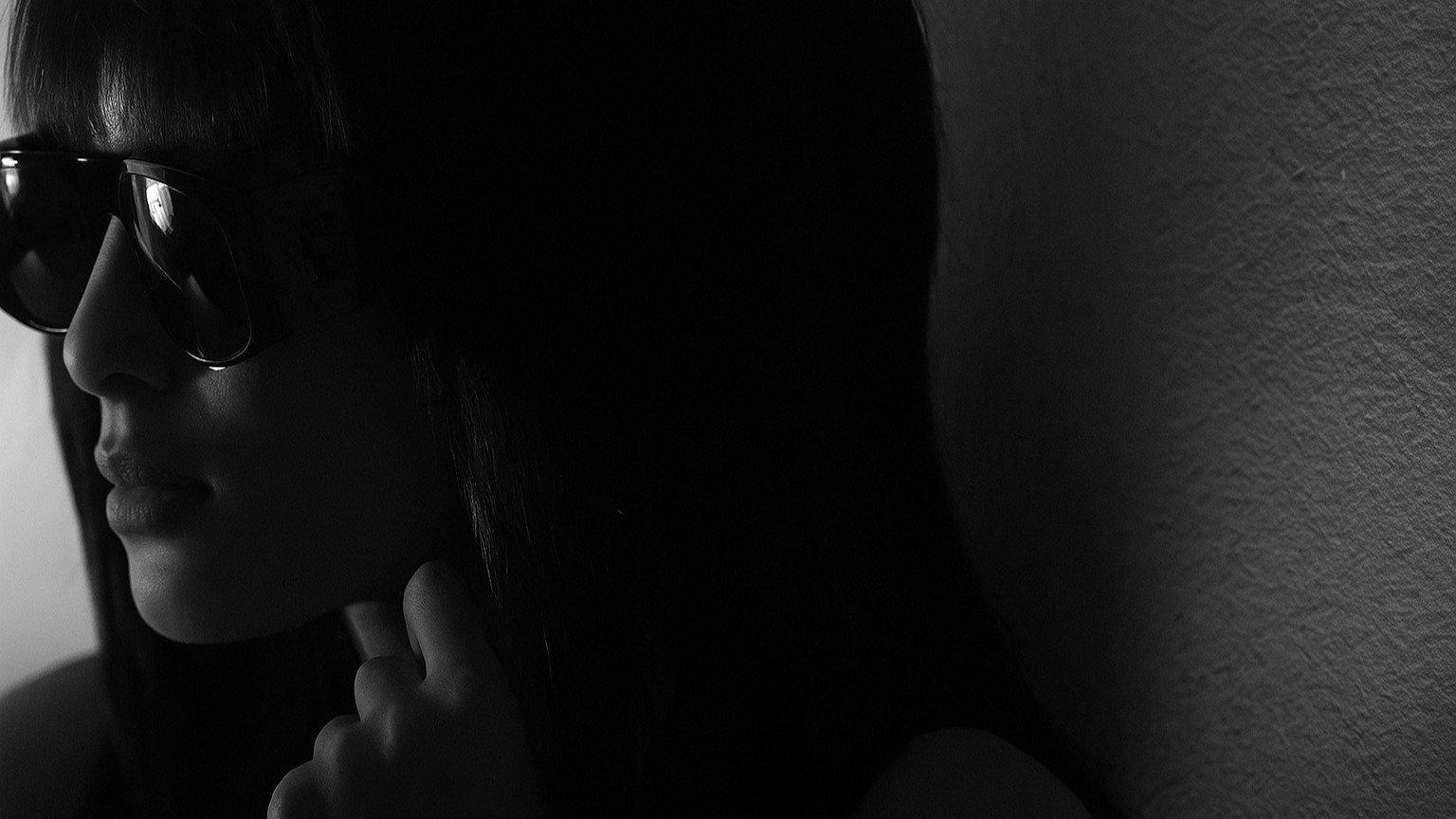 Love, Kills xx 2010 movie scene