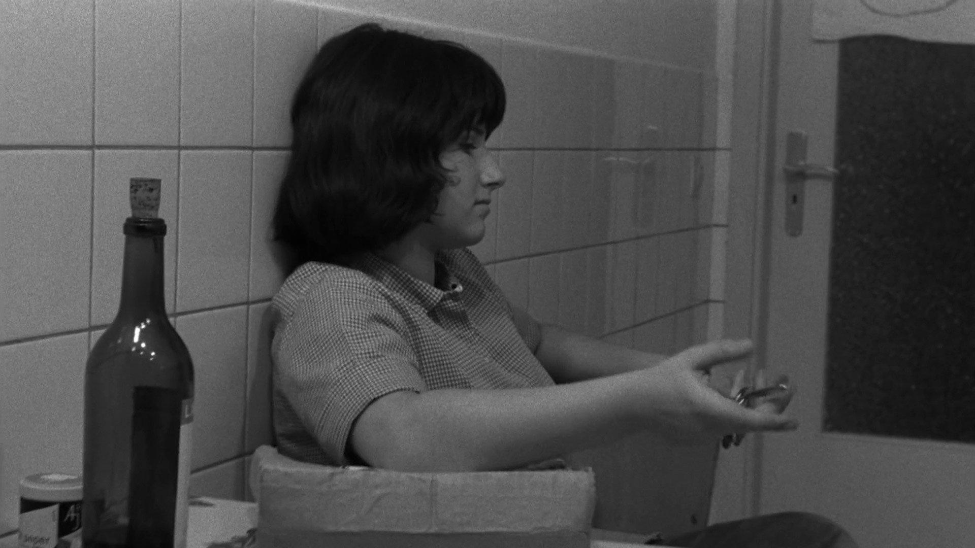 Saute ma ville 1968 movie scene