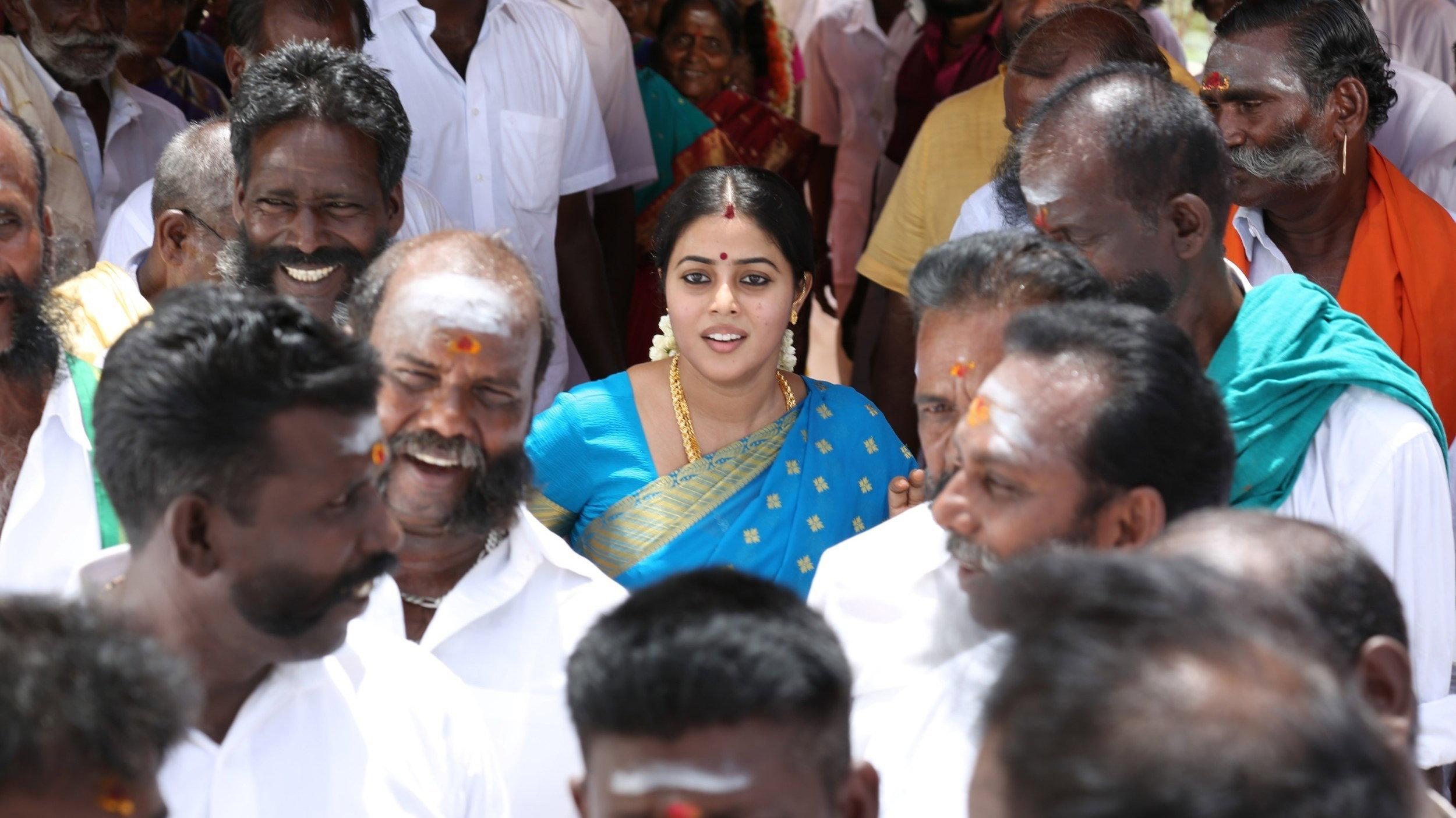 Kodiveeran 2017 movie scene
