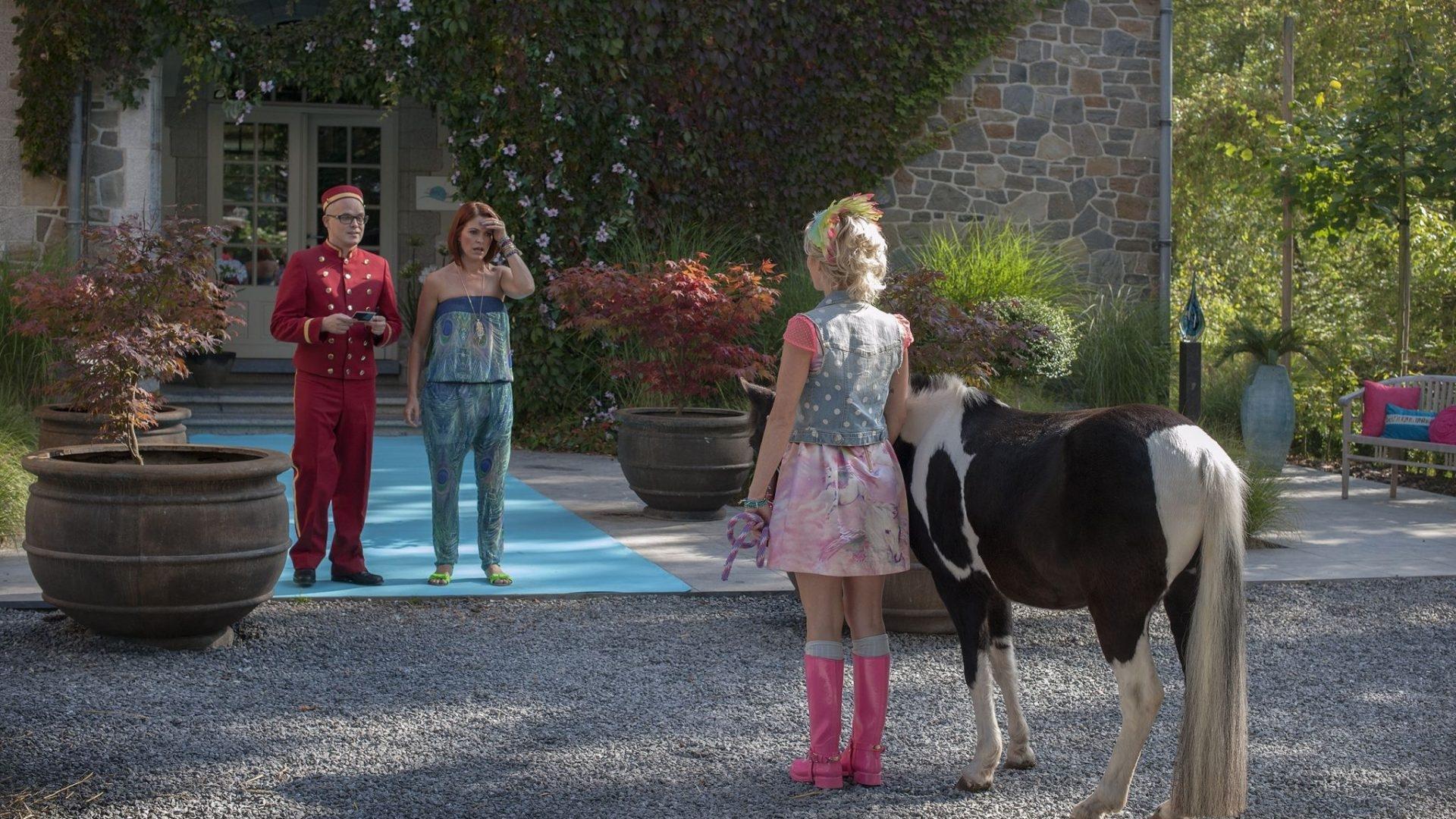 K3: Animal Hotel 2014 movie scene