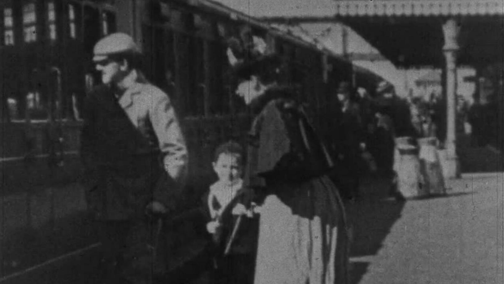 Train Entering Hove Station 1897 movie scene