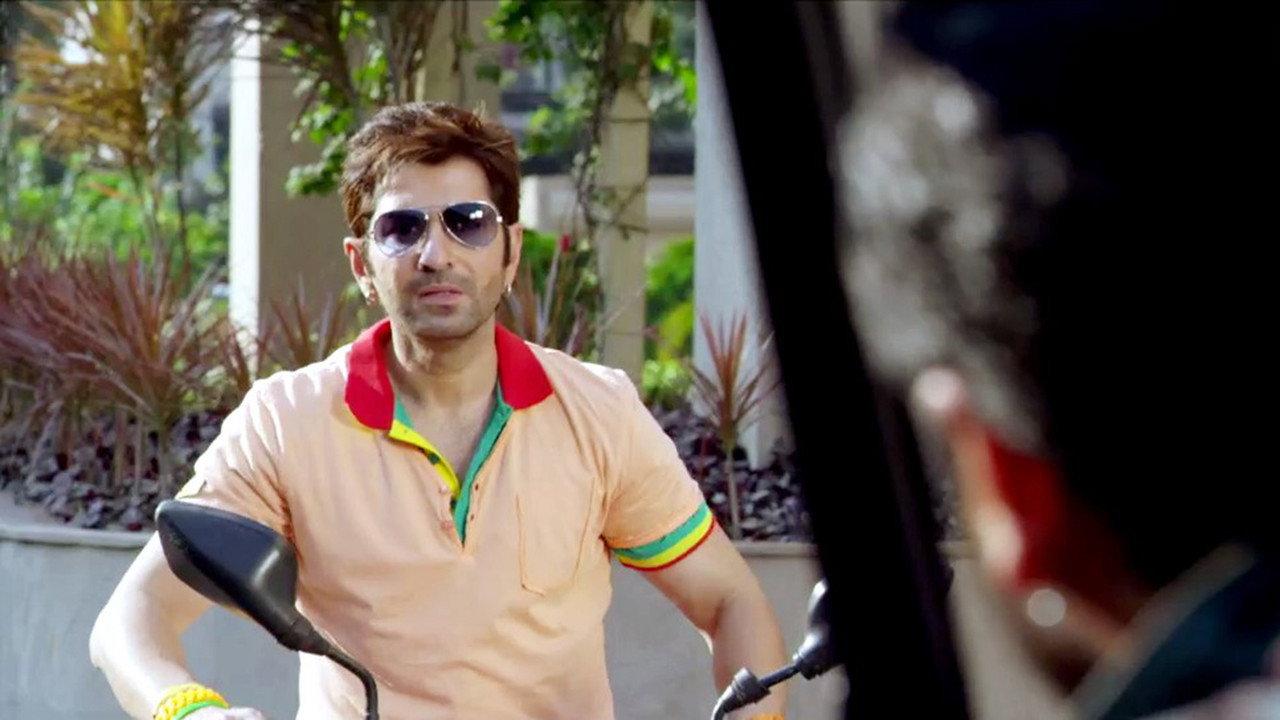 Bachchan 2014 movie scene