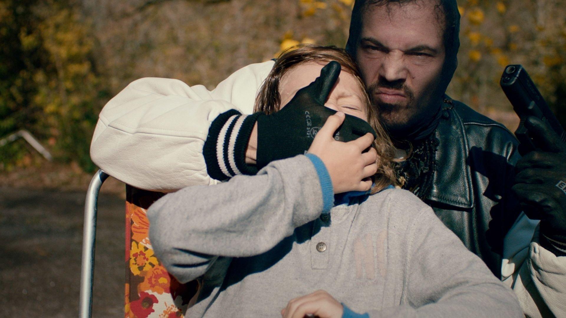 Dernier soleil 2021 movie scene