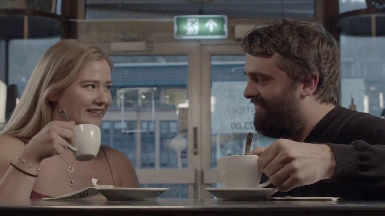 Tinderdamen 2020 movie scene