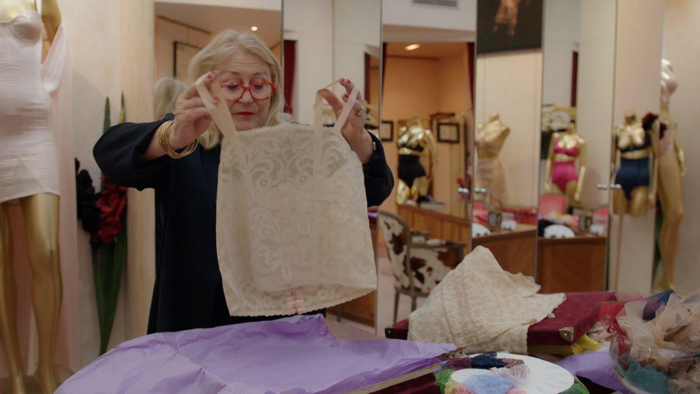 Shaping Ladies, A History of Bra 2023 movie scene
