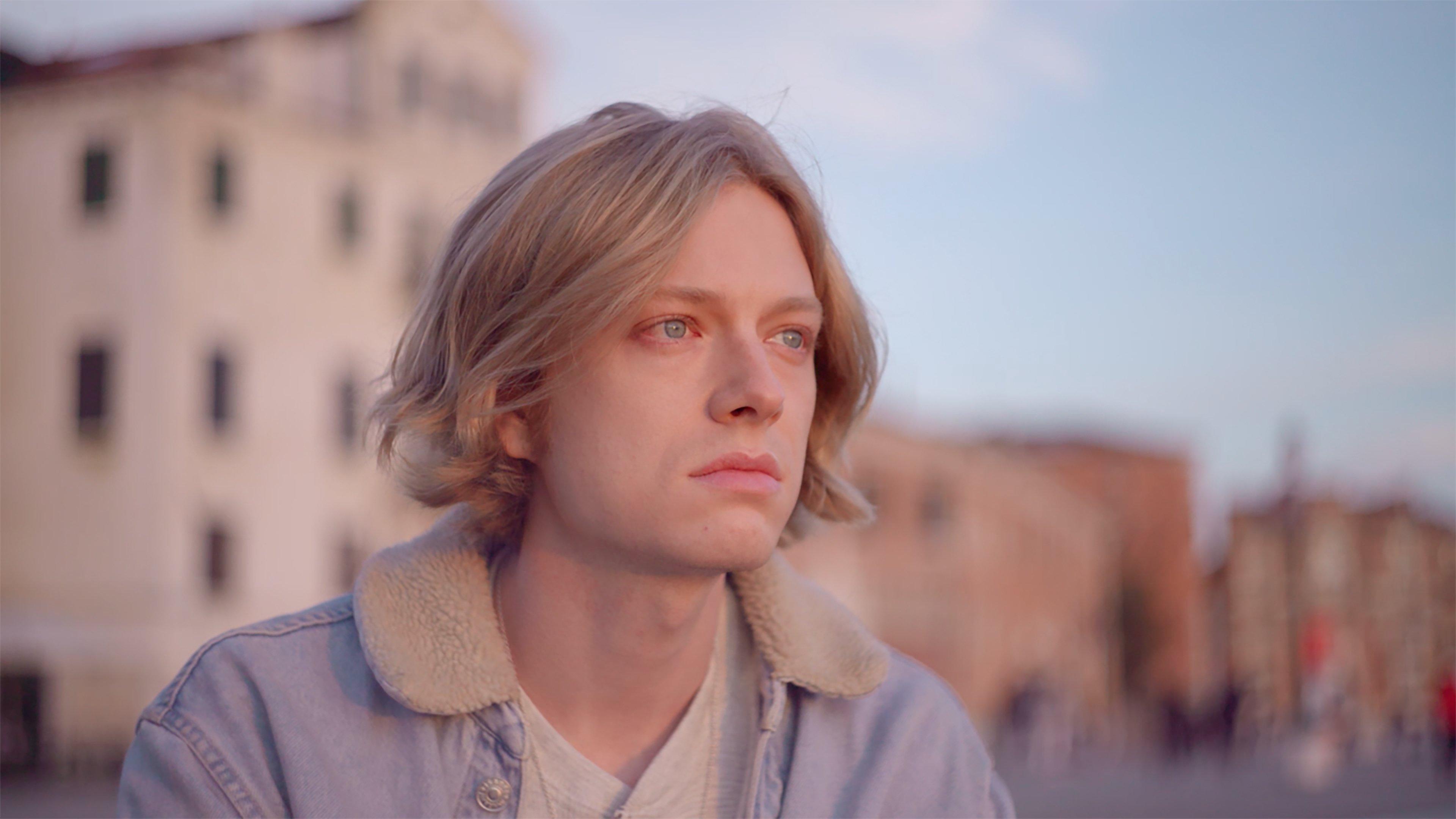 Alone in Venice 2025 movie scene