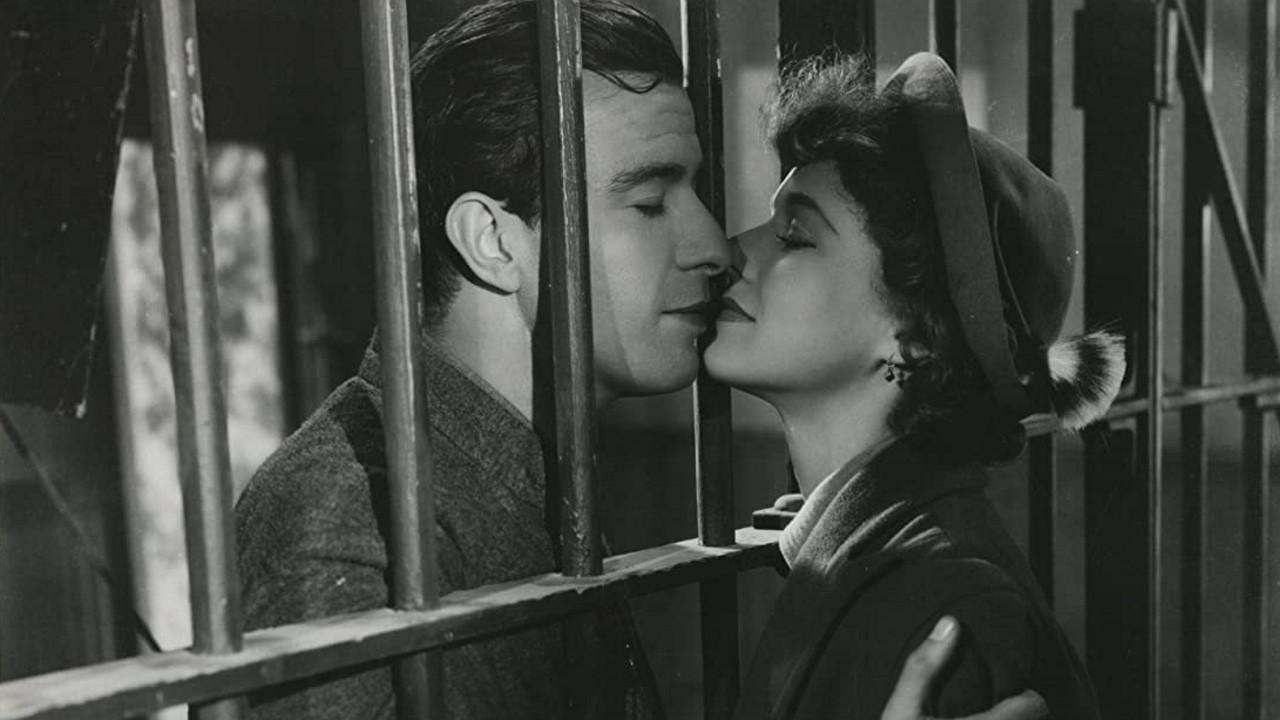 Prison Train 1938 movie scene