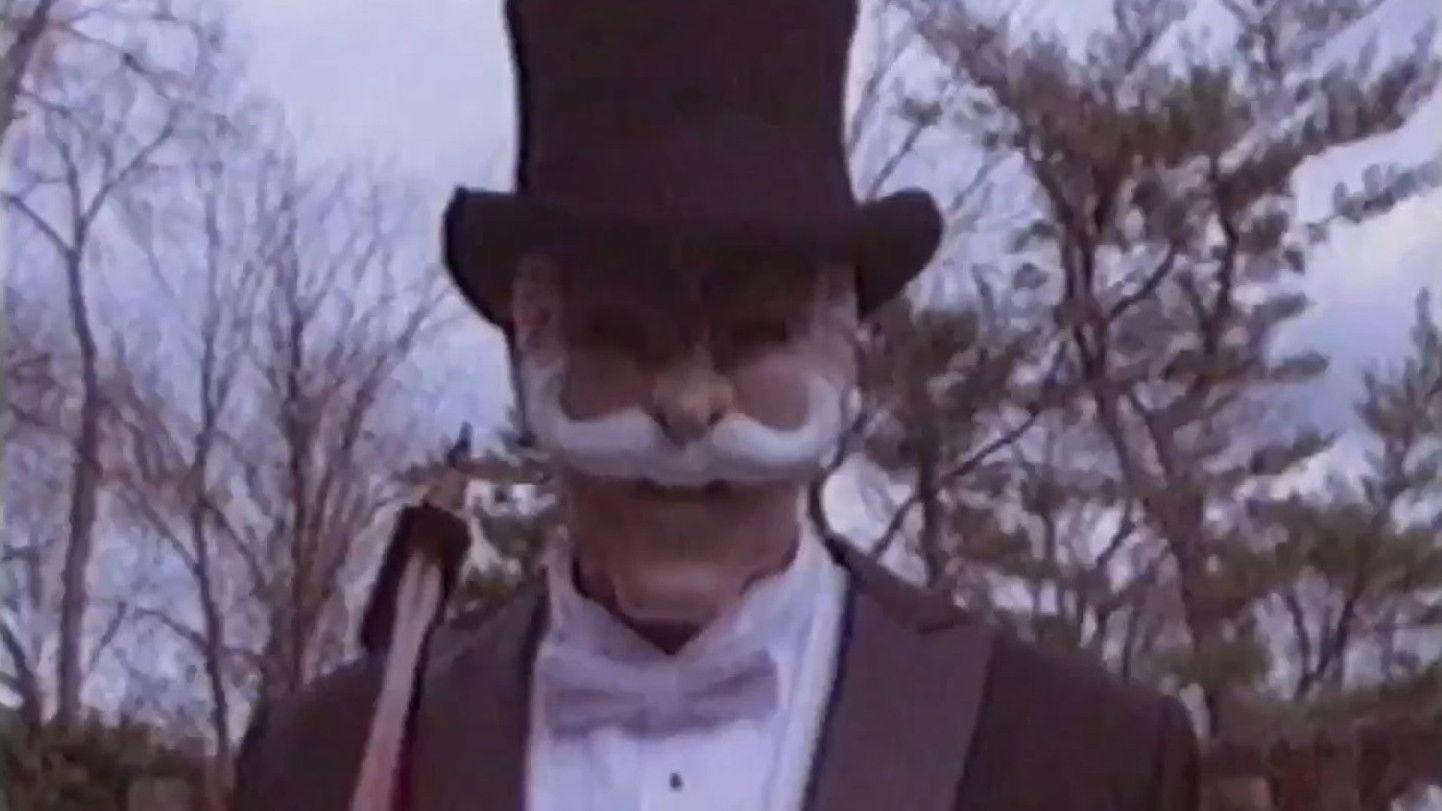 The Careful Massacre of the Bourgeoisie 2016 movie scene
