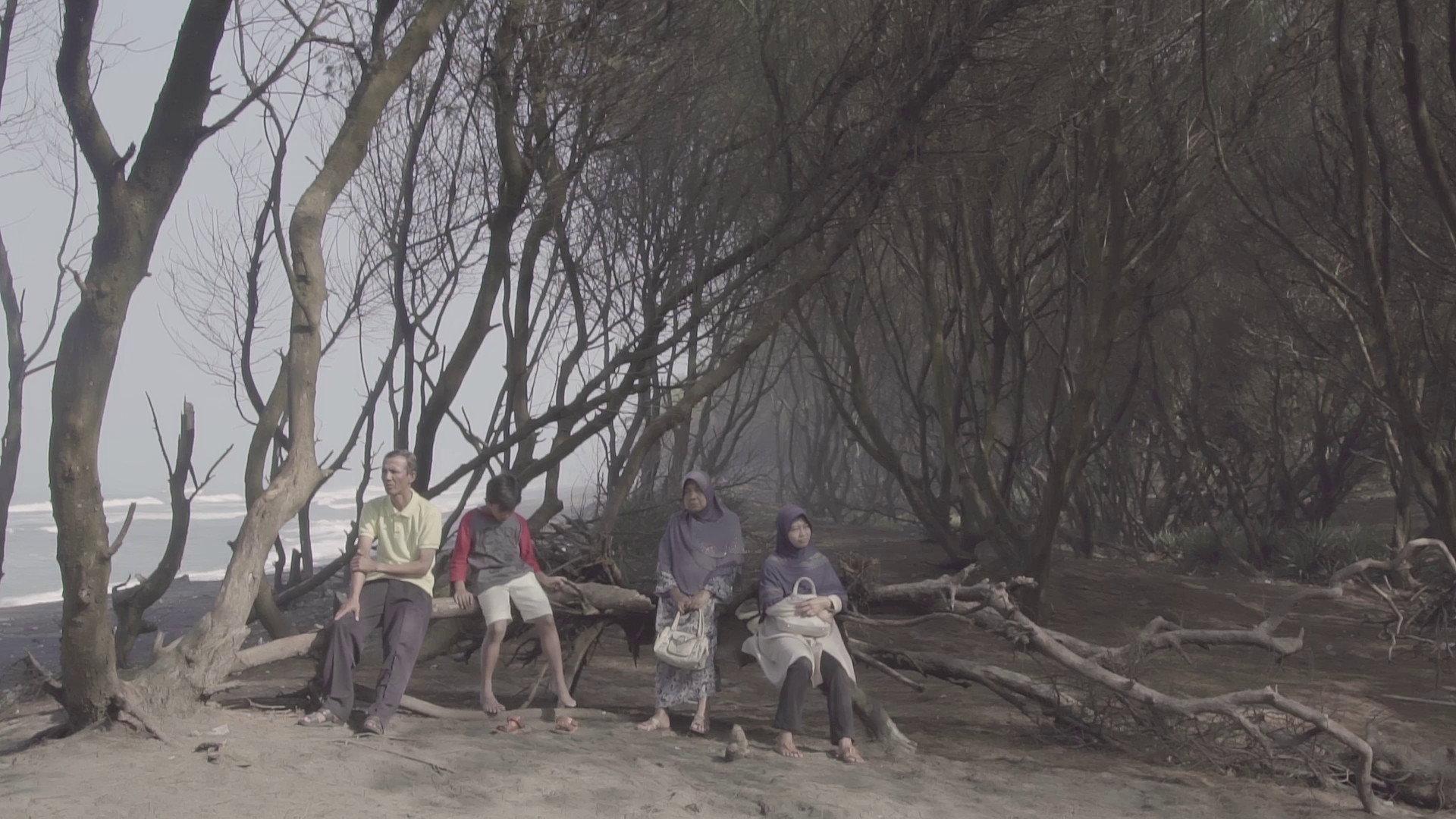 Regards from the Southern Crab 2017 movie scene