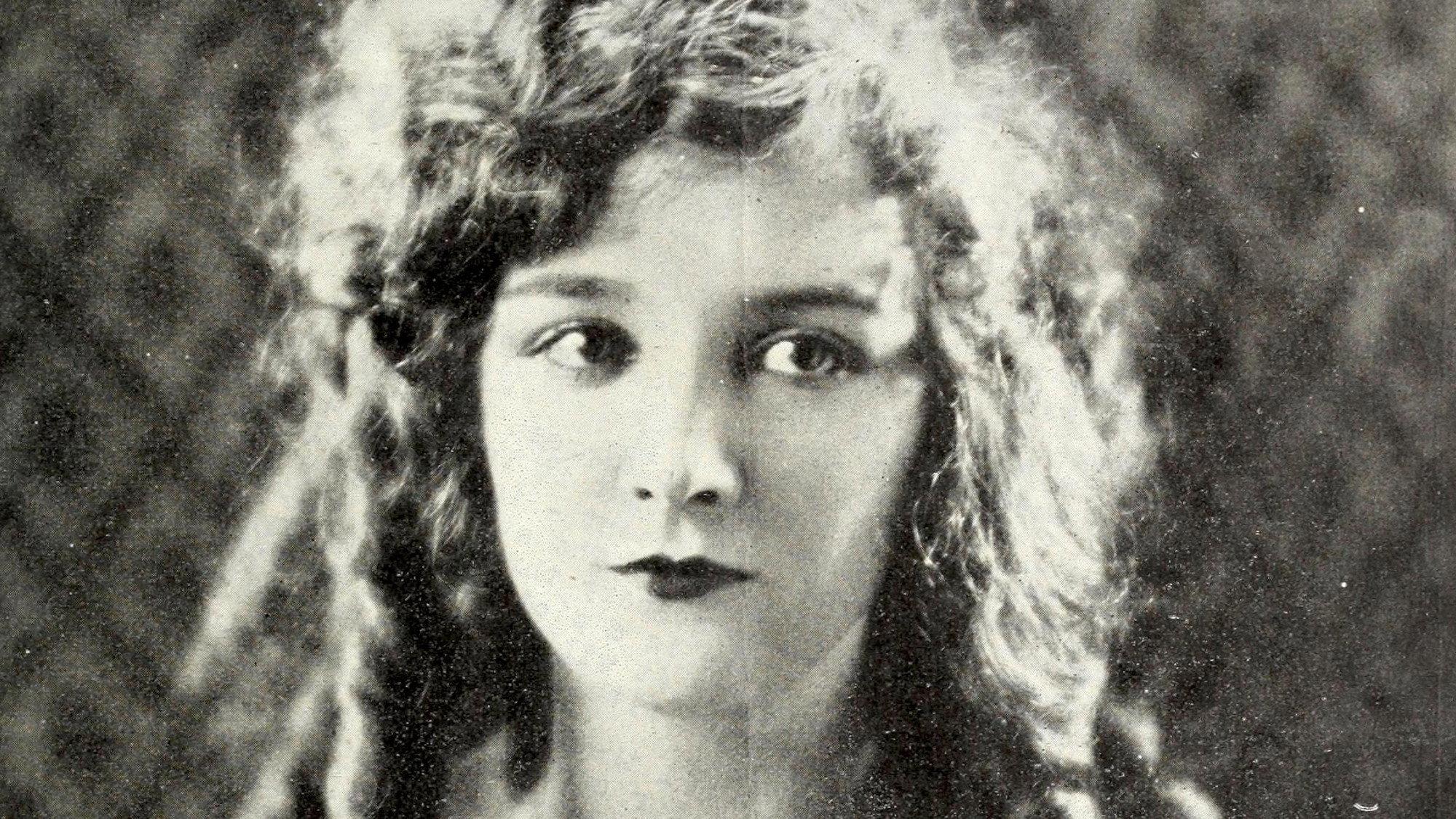 Human Hearts 1922 movie scene
