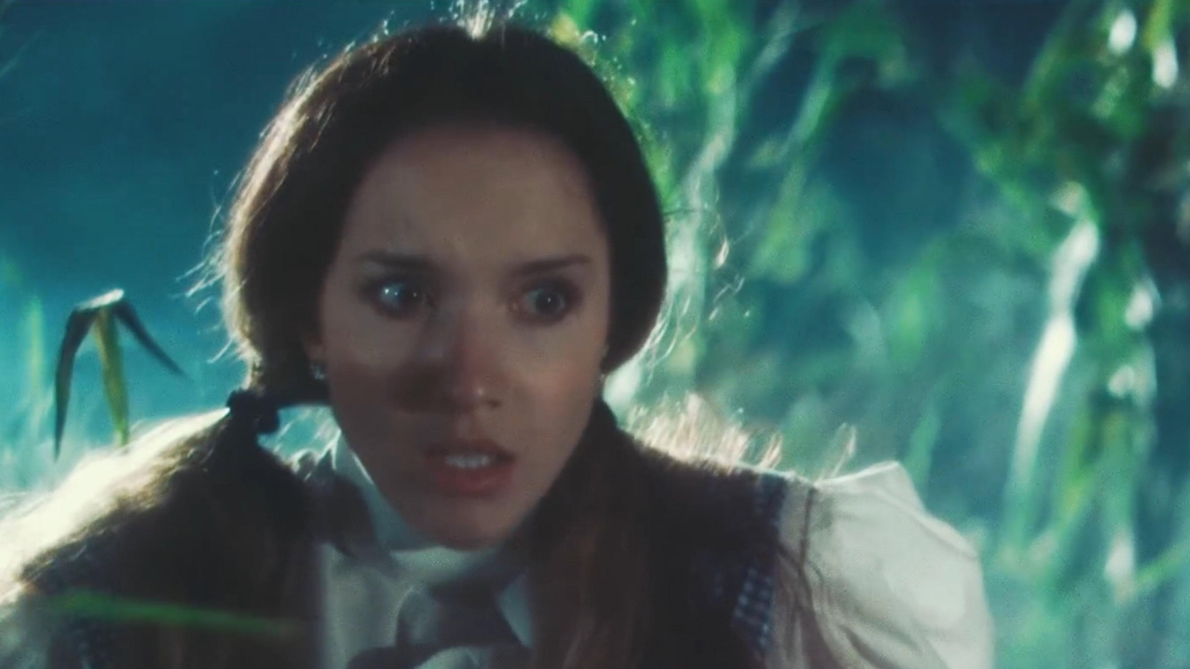 Oz 2014 movie scene