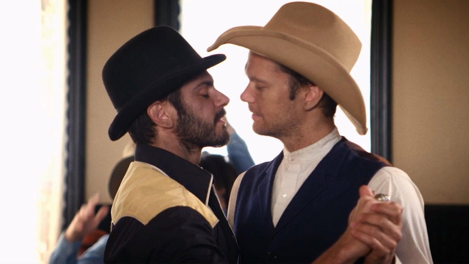 Black Knuckle and Deputy Maltese 2019 movie scene