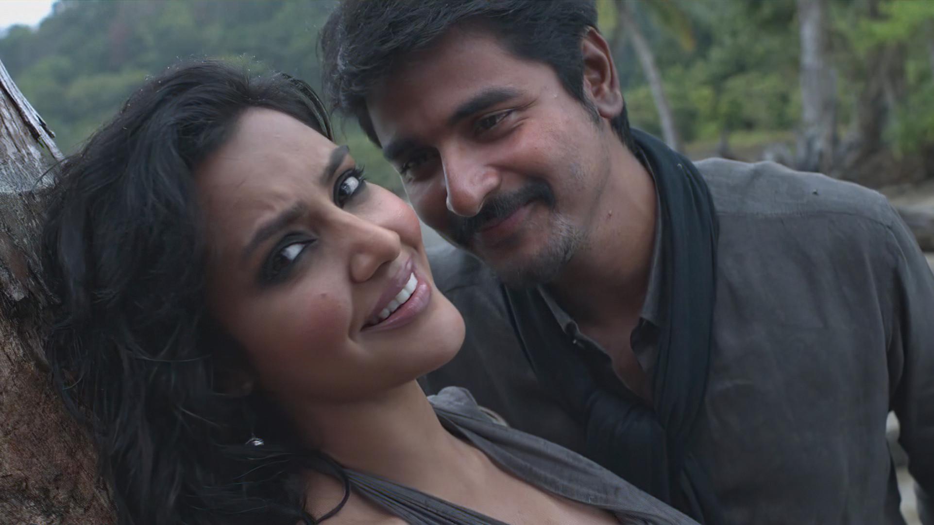 Ethir Neechal 2013 movie scene