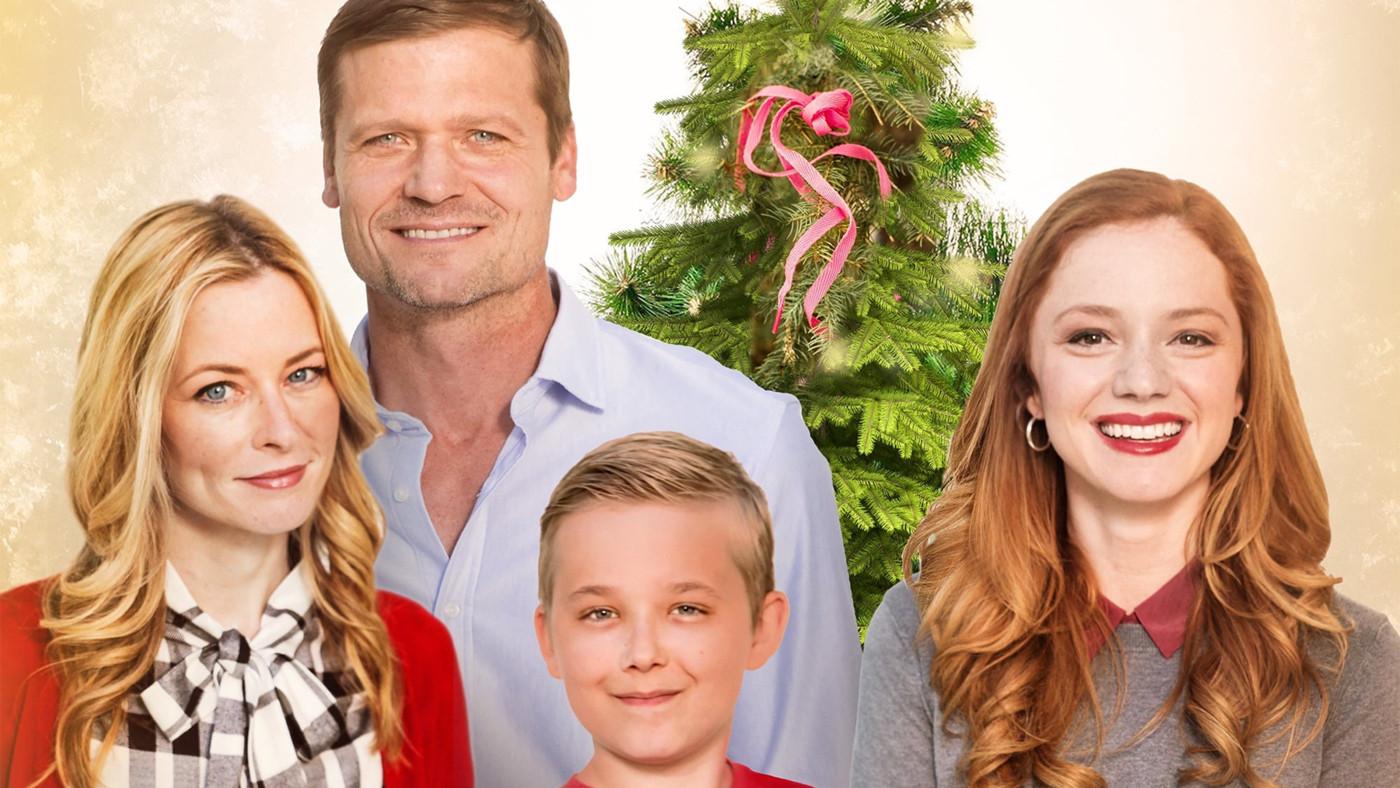 Shoelaces for Christmas 2018 movie scene