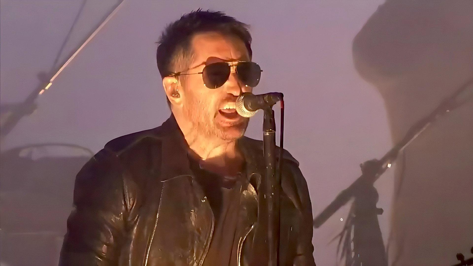 Nine Inch Nails: Panorama NYC Concert 2017 movie scene