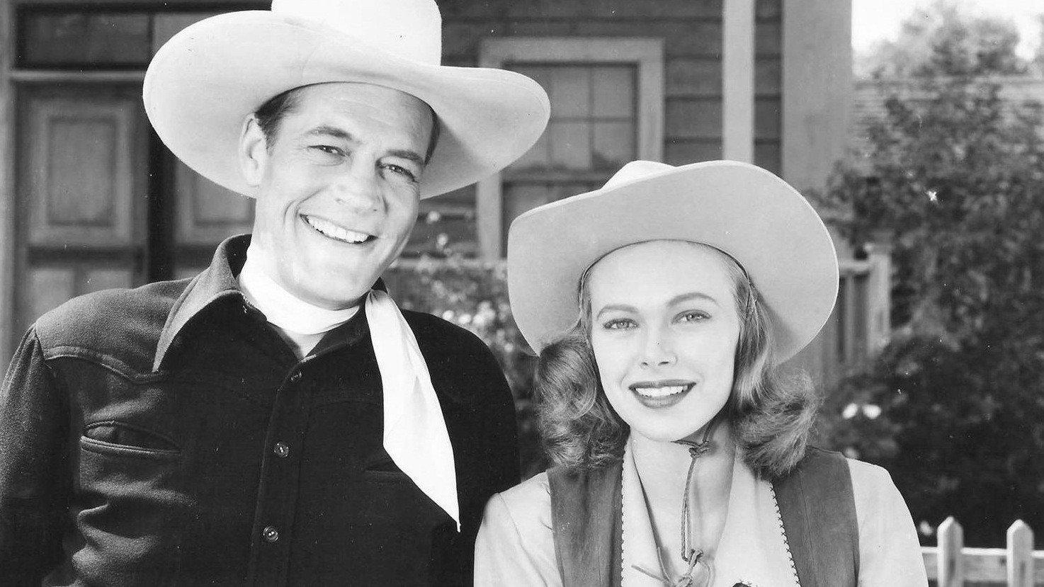 Rough Ridin' Justice 1945 movie scene