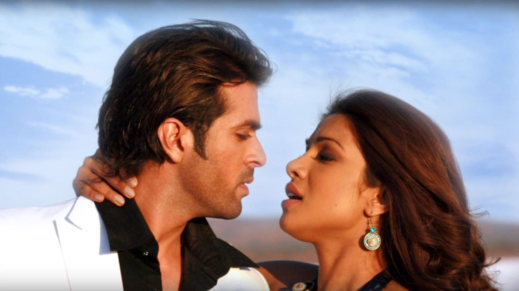 Love Story 2050 2008 movie scene