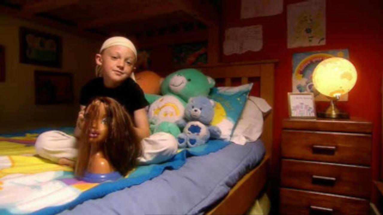 Middle Sexes: Redefining He and She 2005 movie scene