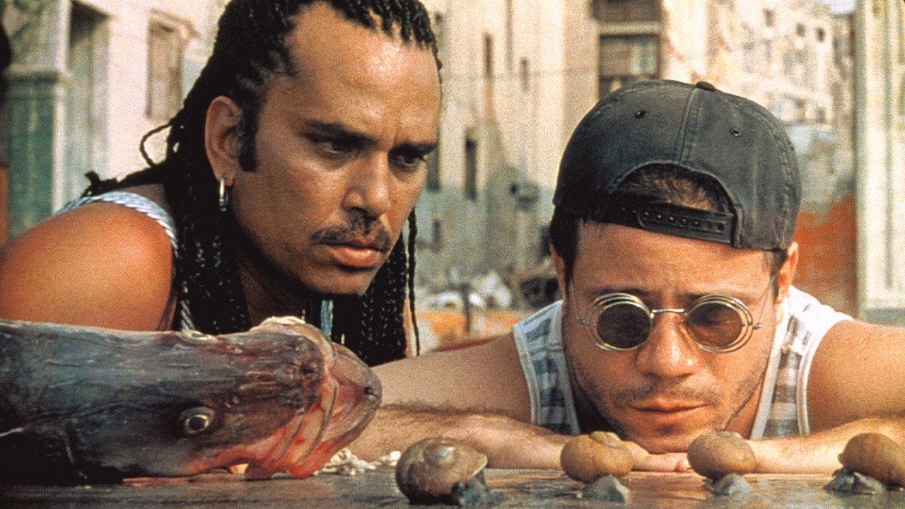 Life Is to Whistle 1998 movie scene
