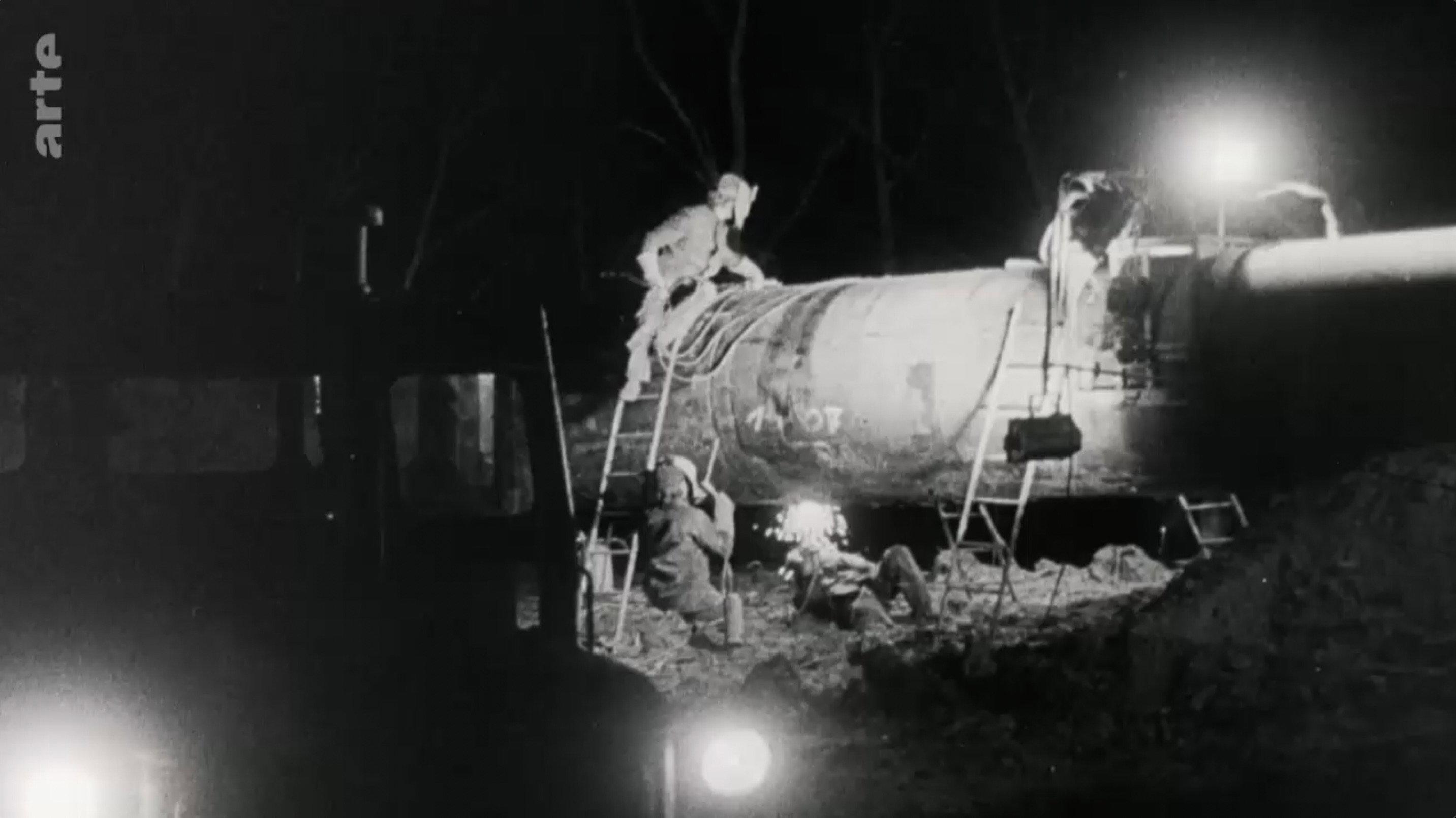 Druzhba: The Friendship Pipeline 2021 movie scene