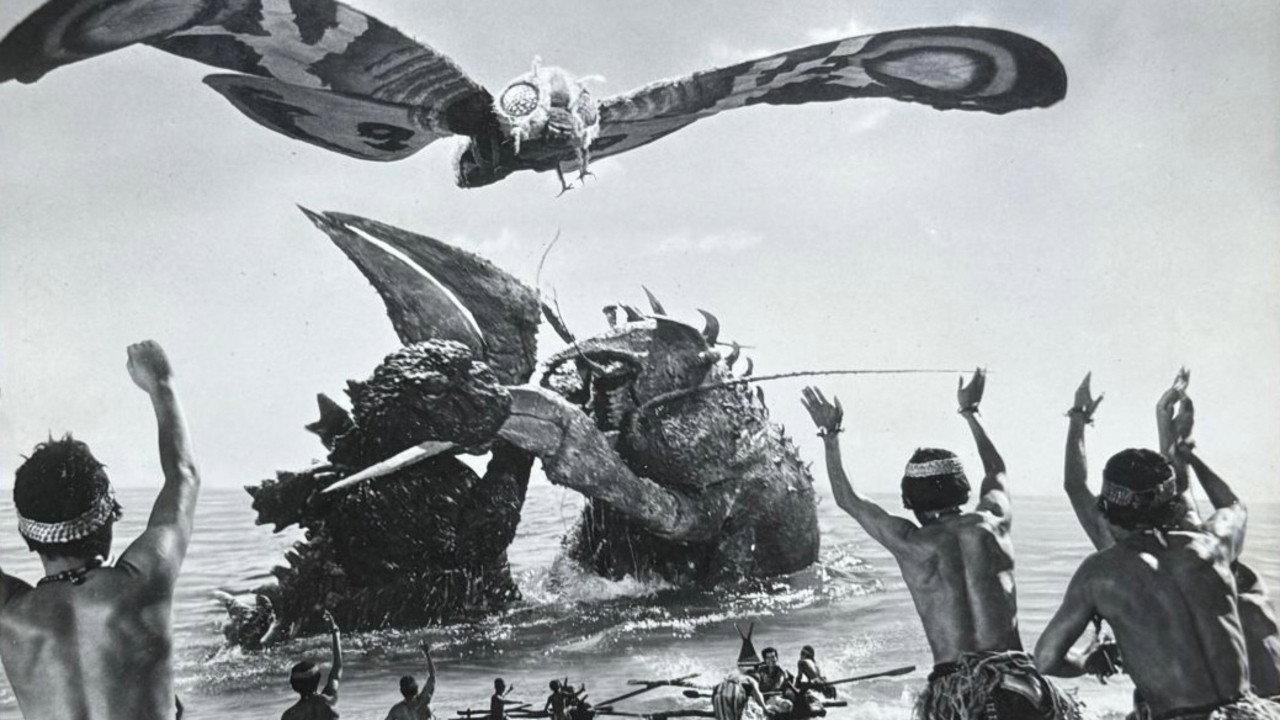 Motta, the Flying Dracula Monster 1969 movie scene