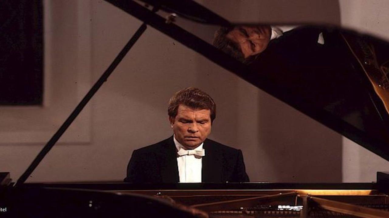 Emil Gilels Recital 1971 movie scene