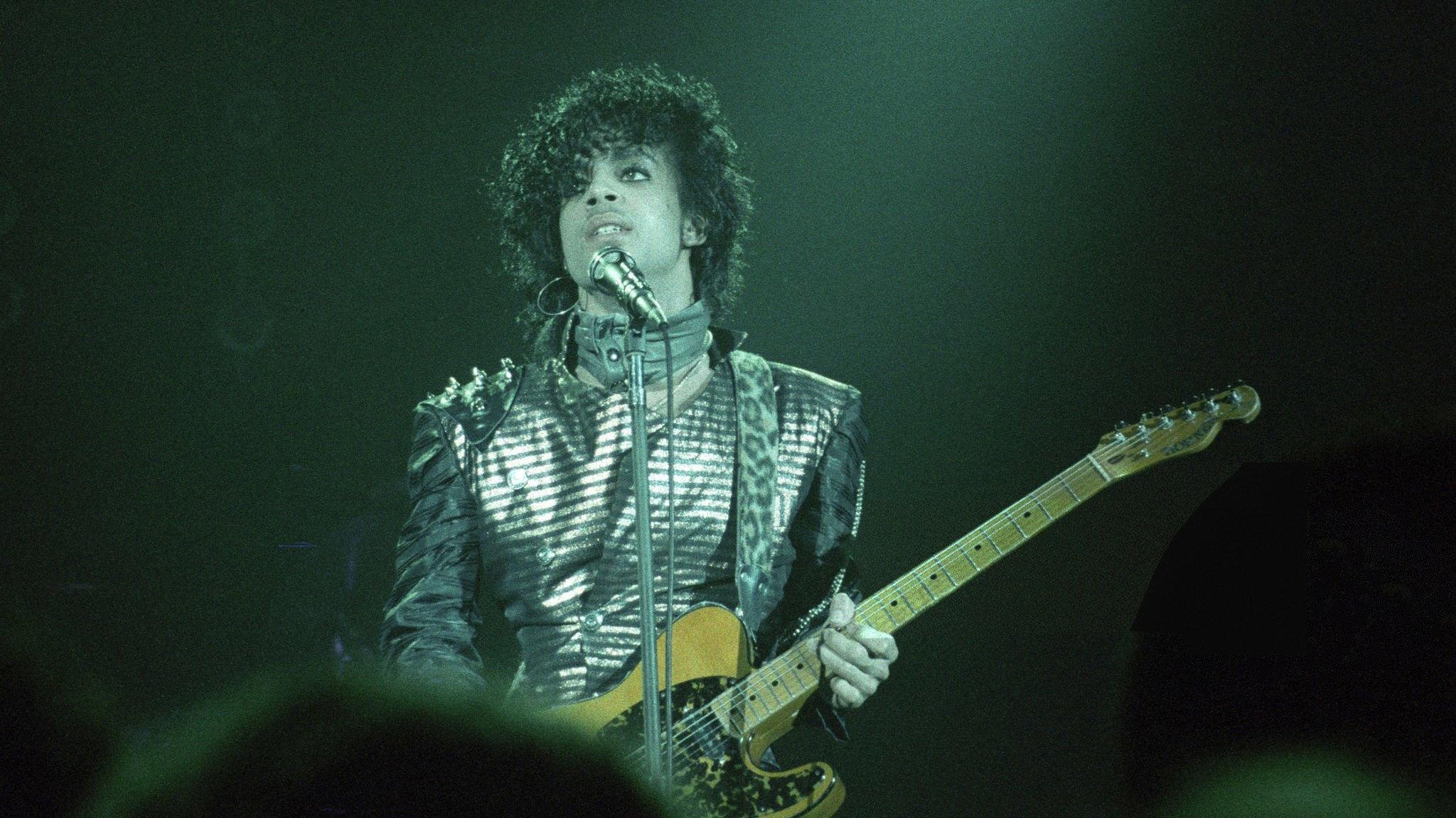 Prince and the Revolution: The Makings Of Rain 1983 movie scene